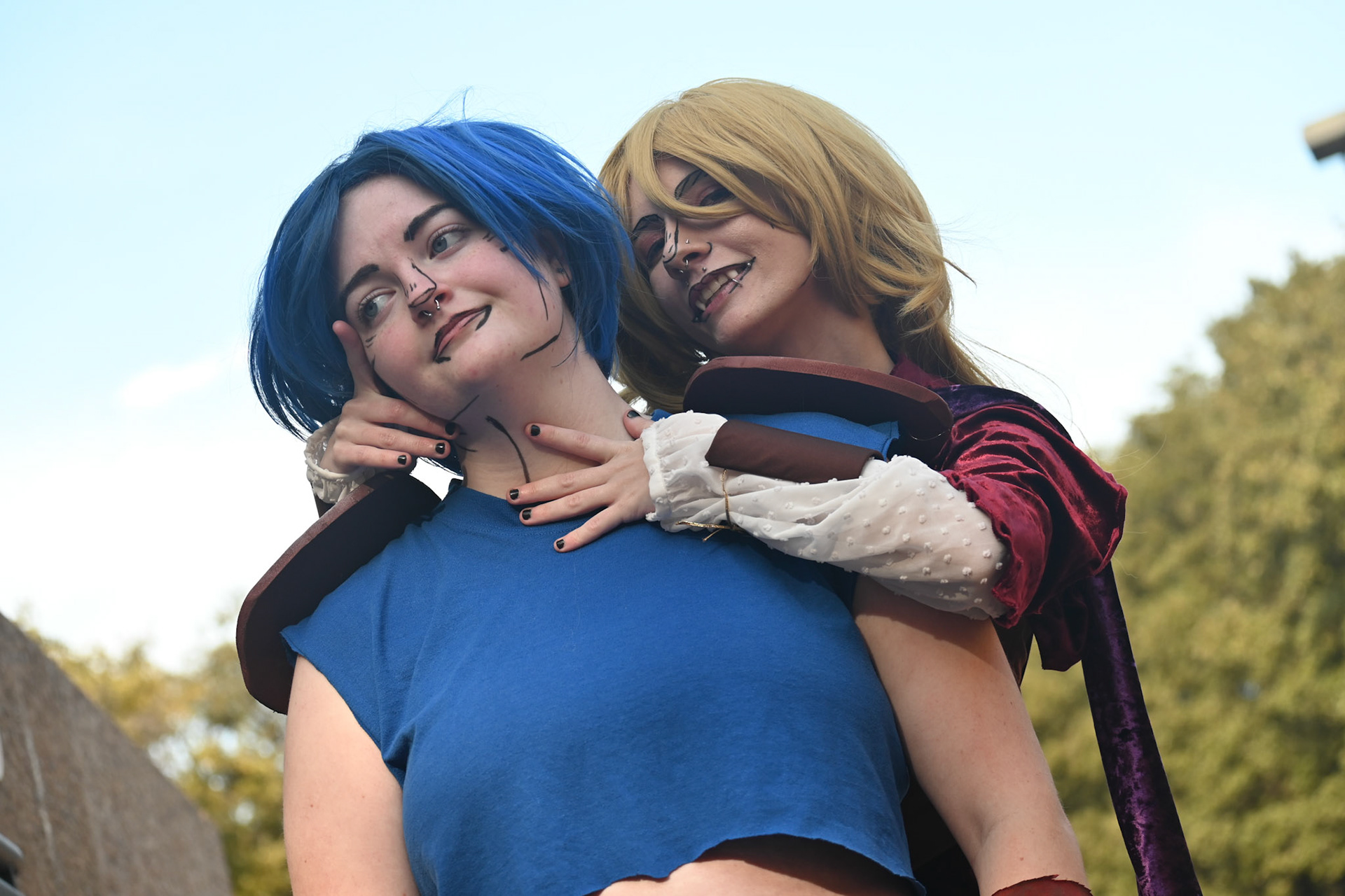 @marigold.chaos as Jonathan Joestar and @xo__trash as Dio Brando from Jojo's Bizarre Adventure