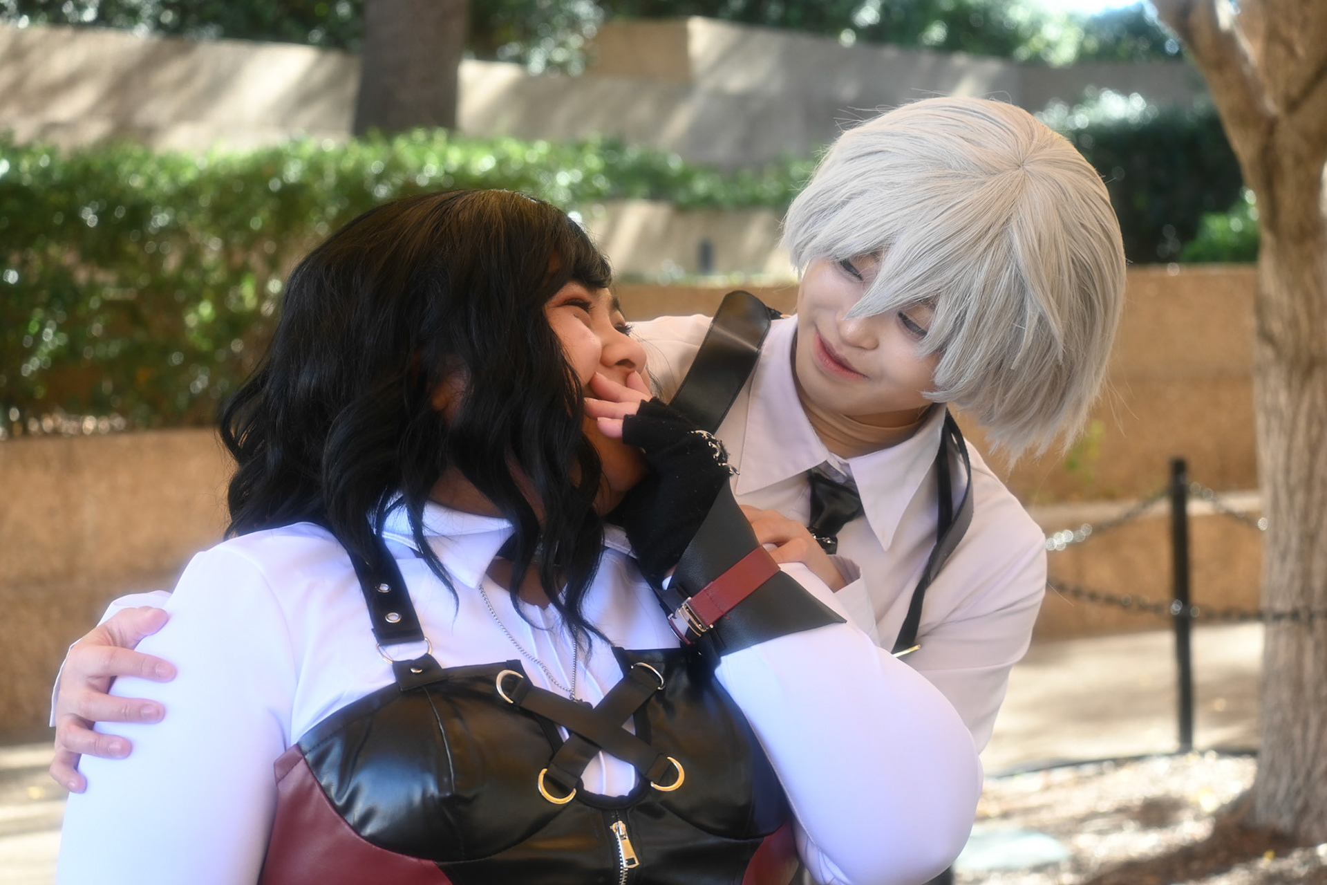 @micharaphonecheck and @vermillion.cosplays as MC and Xavier from Love And Deepspace