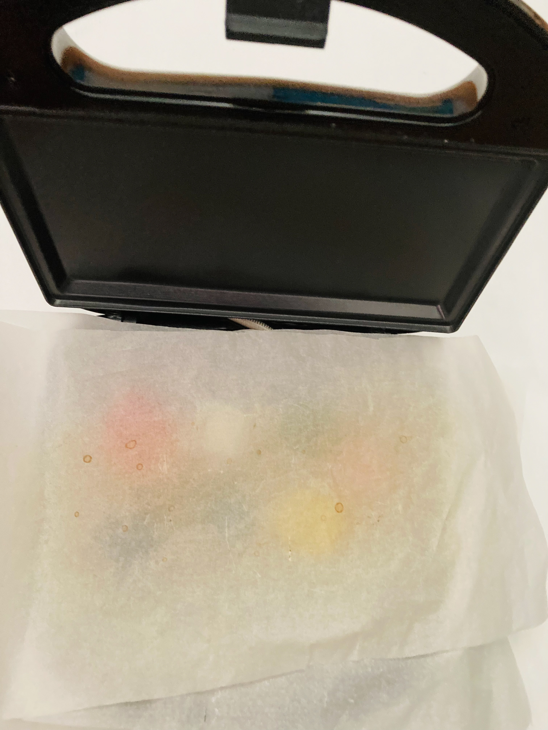 Baking paper placed under and on top