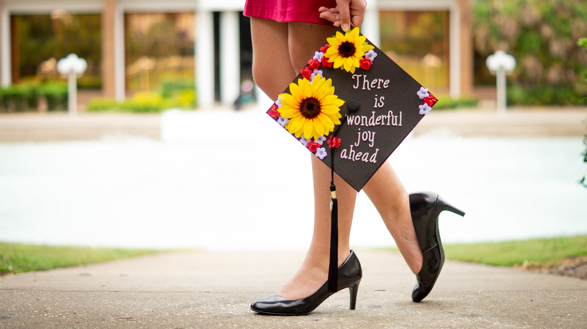 Reflecting Pond | UCF Orlando Graduation Photography Session | AD