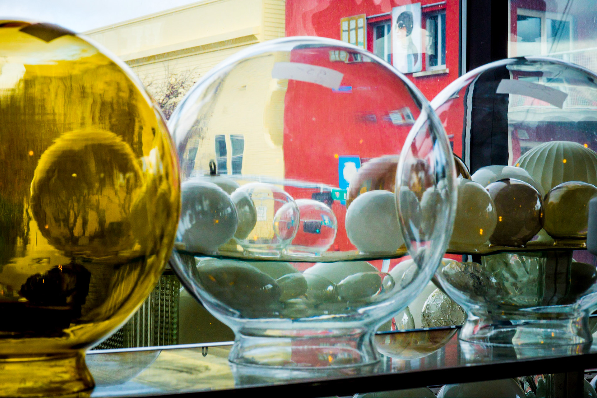 Light globes, Hippo Hardware, Portland, Oregon