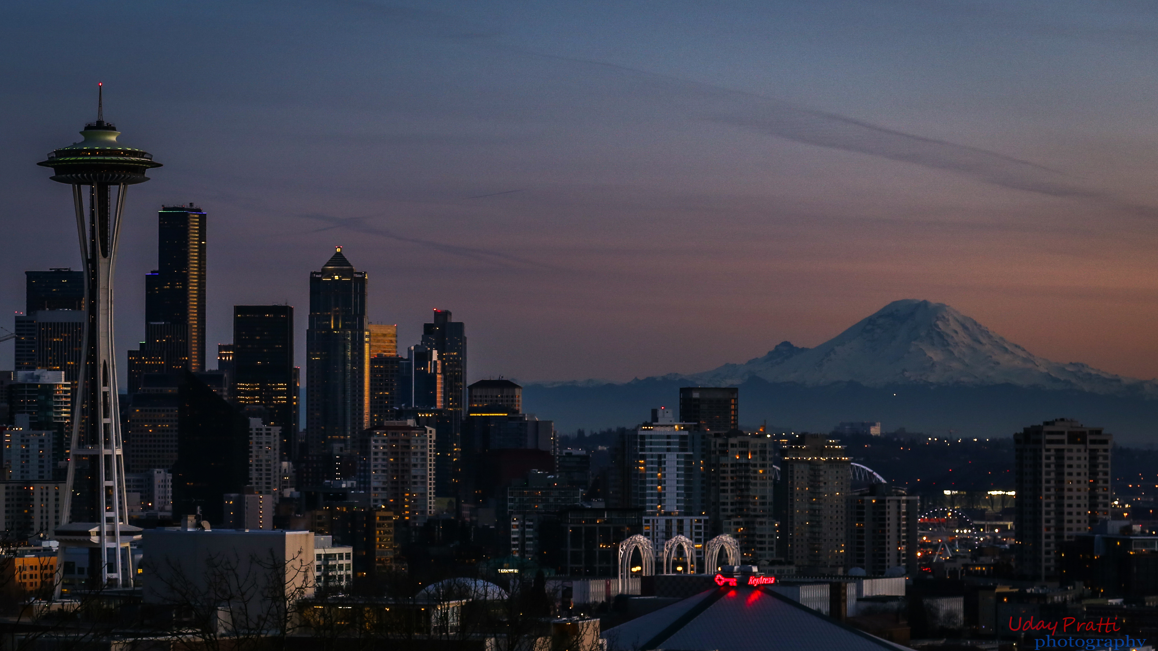 Just before dusk. View of Seattle icons