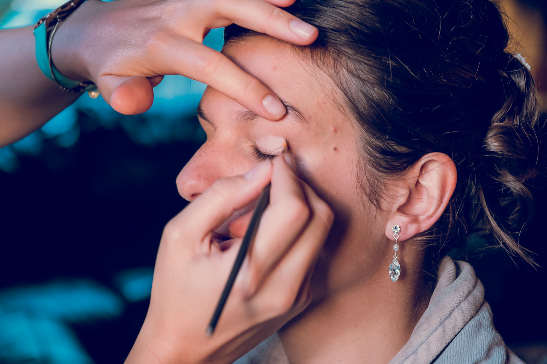 Shmink en make-up van de bruid