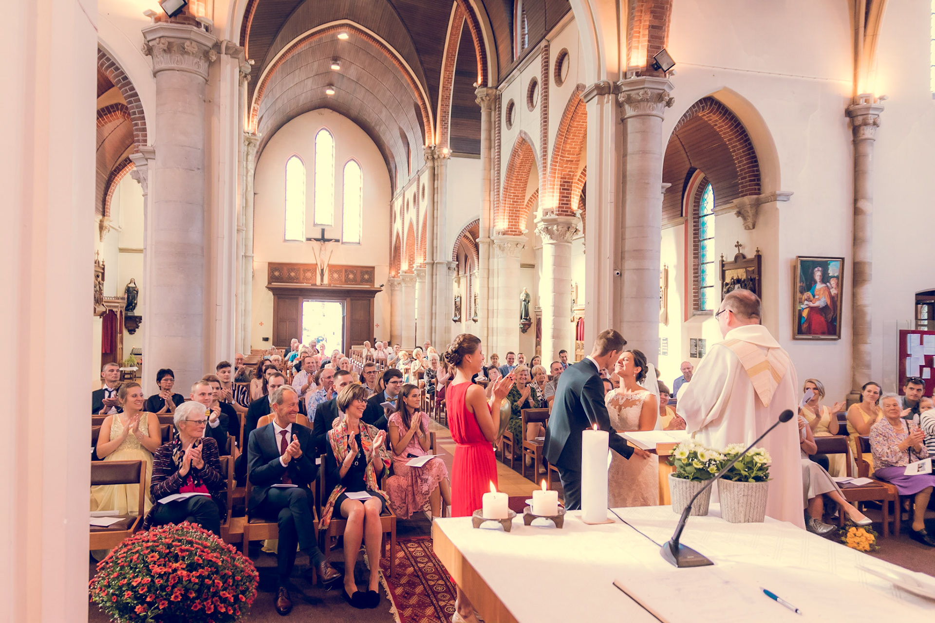 Huwelijksviering in de kerk