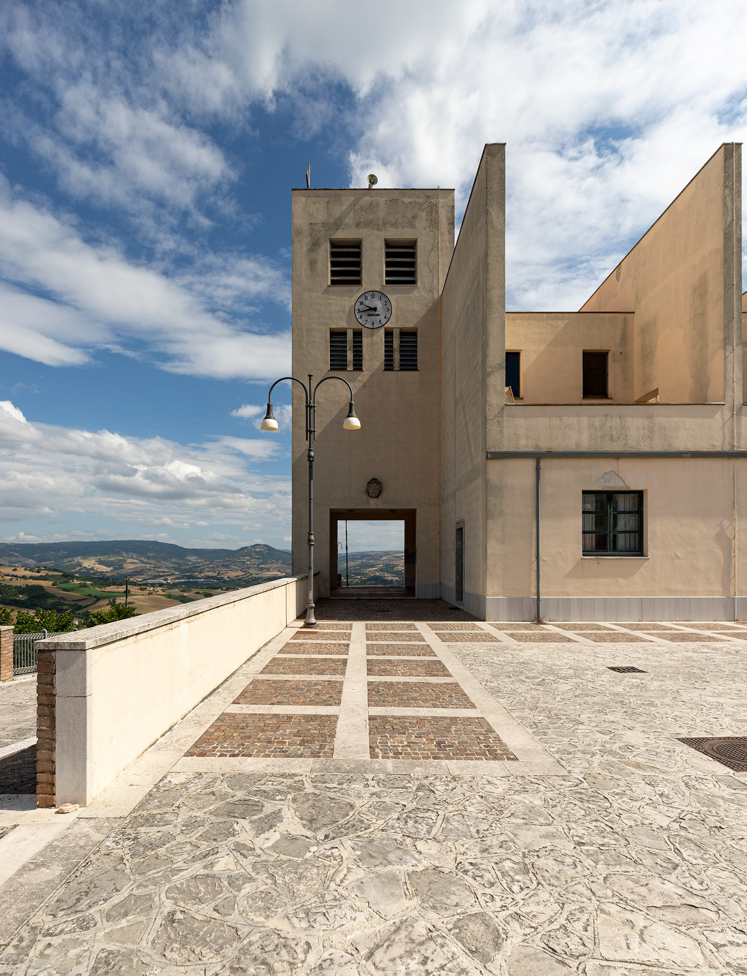 Chiesa Madre, G. Grassi, E. Guazzoni, Teora (AV), 1981-83