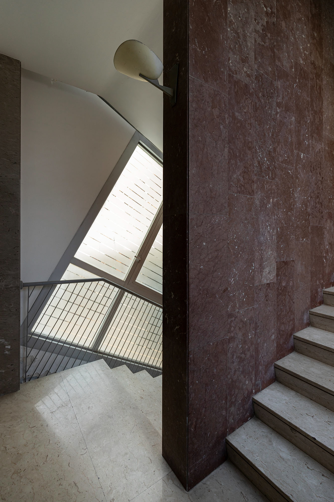 Palazzo della Morte, S. Filo Speziale, Napoli, 1951-57