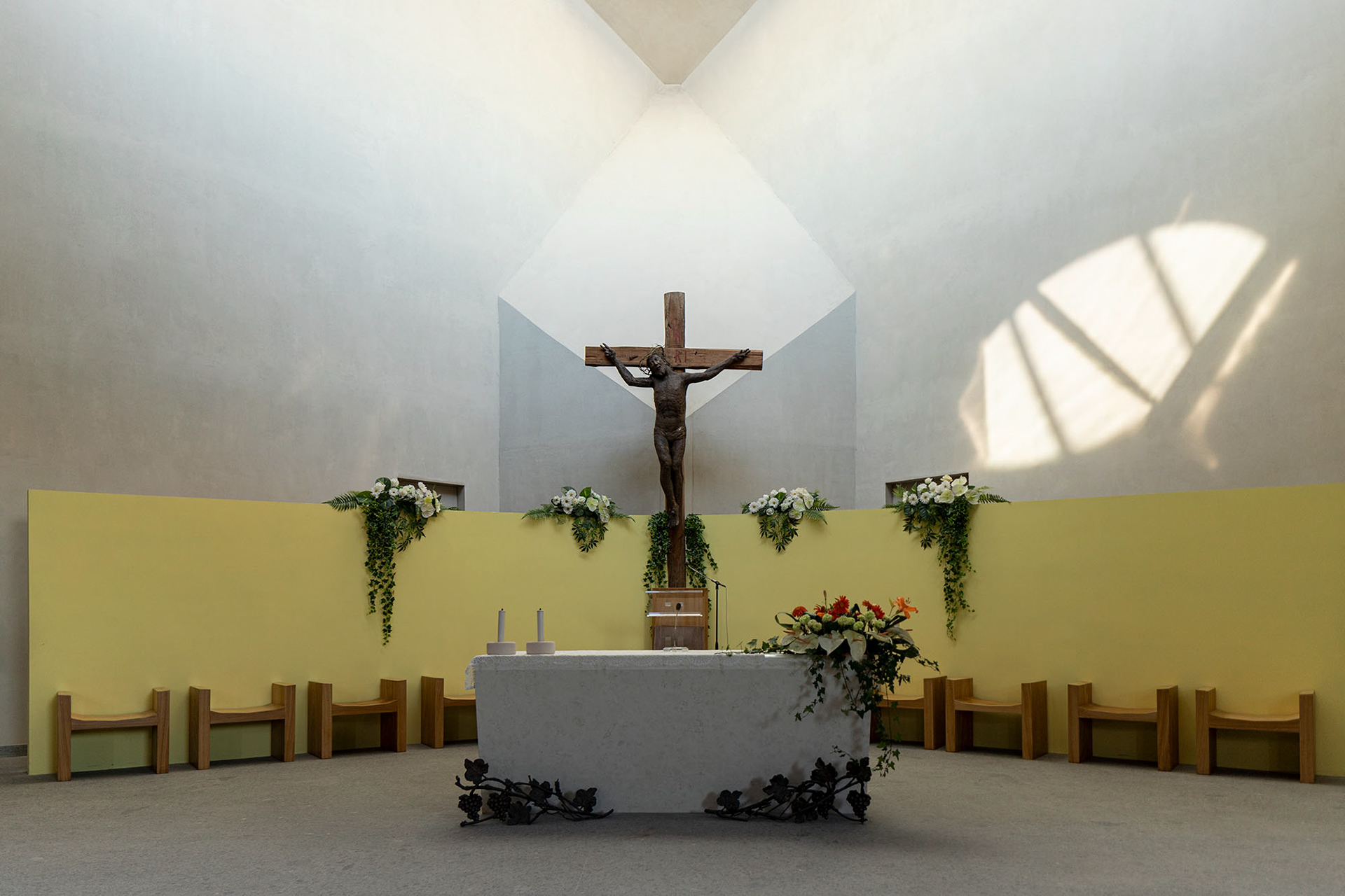 Chiesa di San Corbiniano, U. Riva, Infernetto – Roma, 2009-10