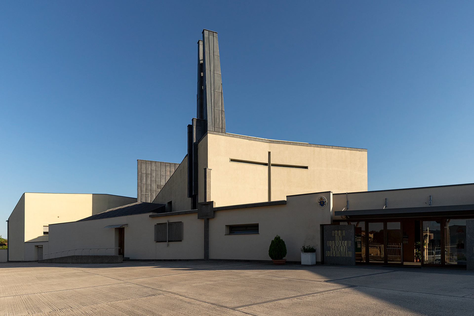Chiesa di San Corbiniano, U. Riva, Infernetto – Roma, 2009-10