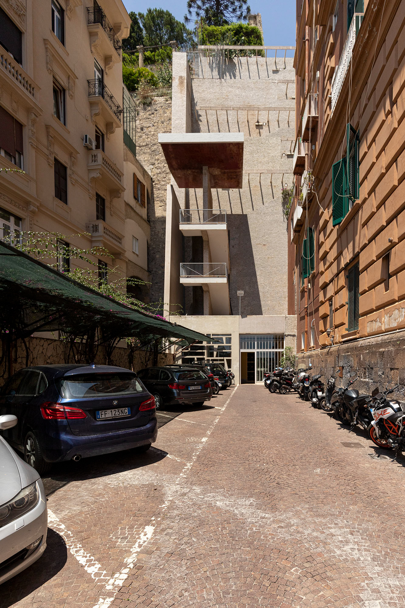 Palazzo della Morte, S. Filo Speziale, Napoli, 1951-57 