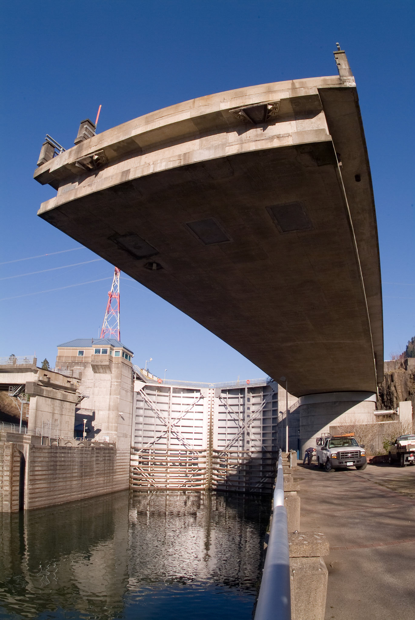 Swing-bridge