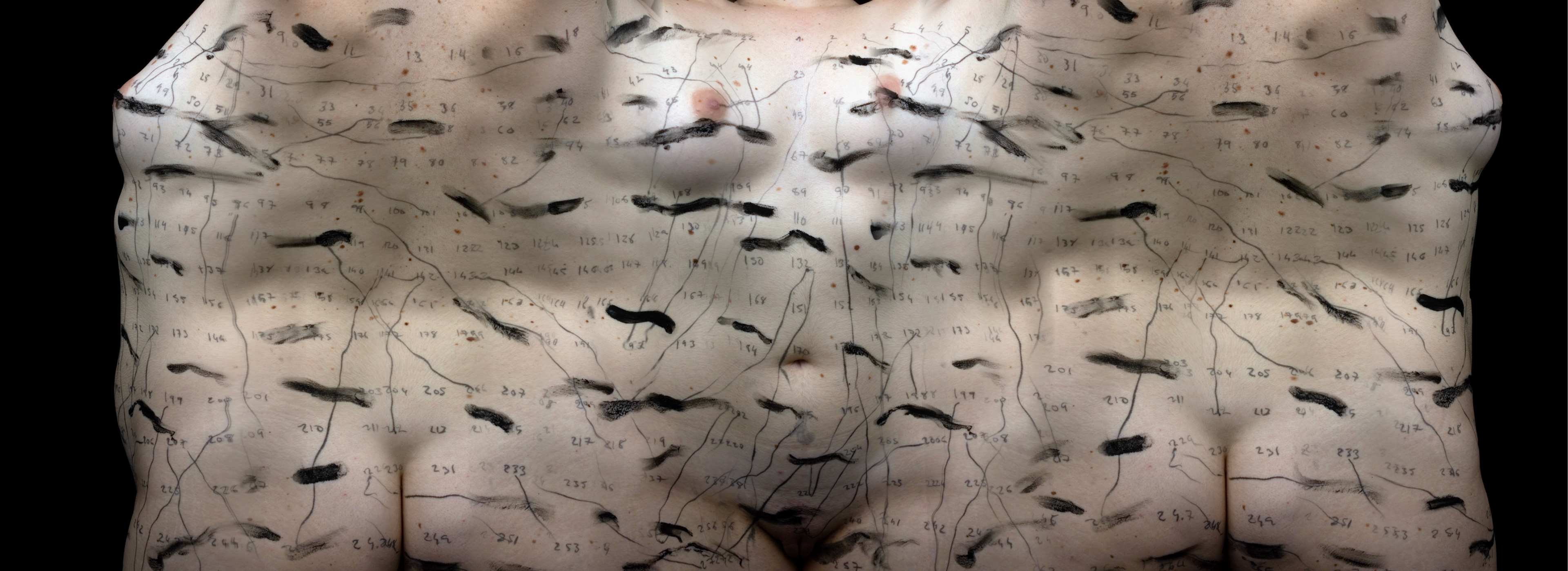 Laura – Fotocomposición, pintura sobre piel