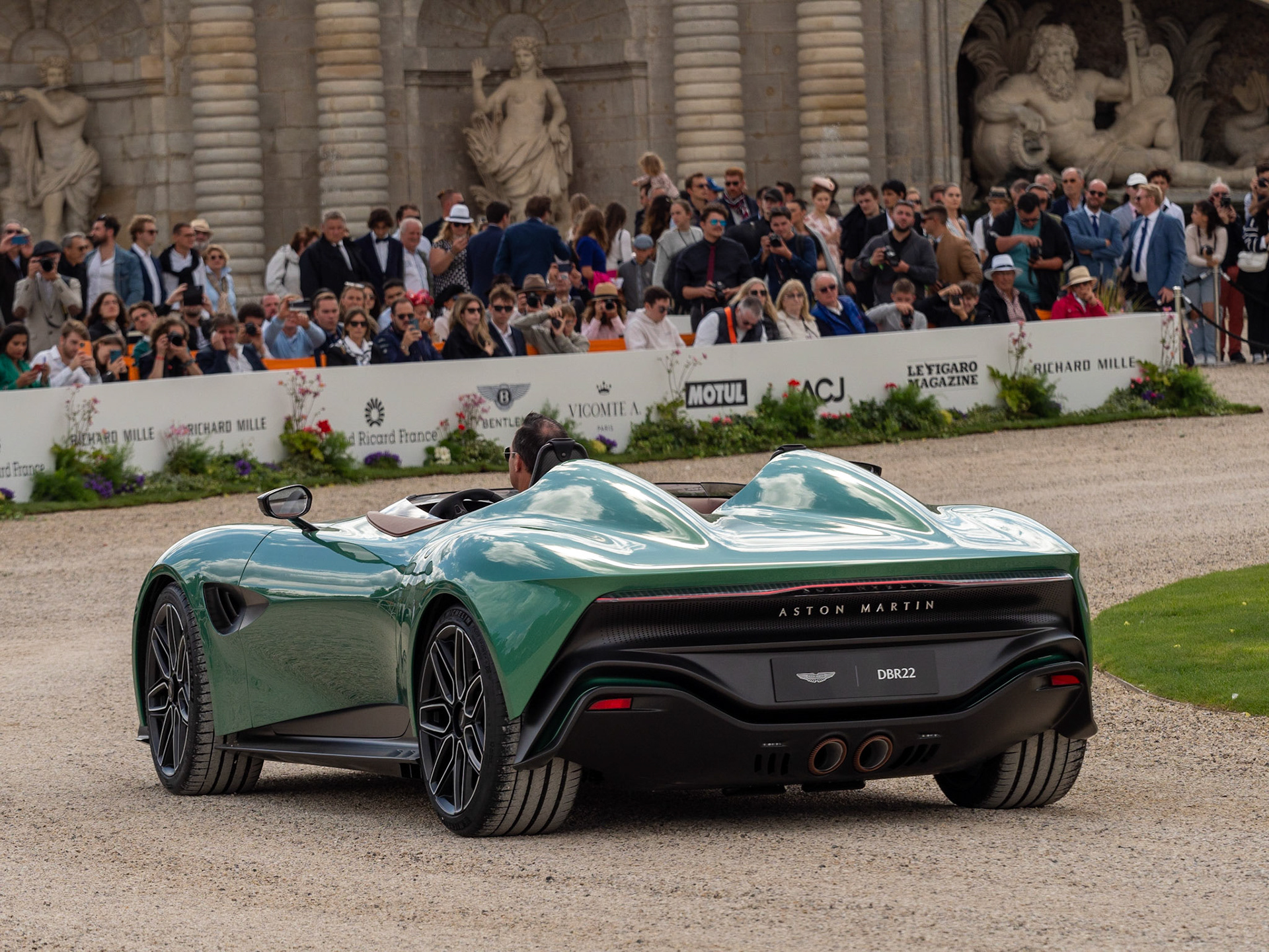 Chantilly Arts & Elegance 2022 Concorso di Eleganza CONCEPT CAR  Aston Martin DBR 22  BEST SHOW