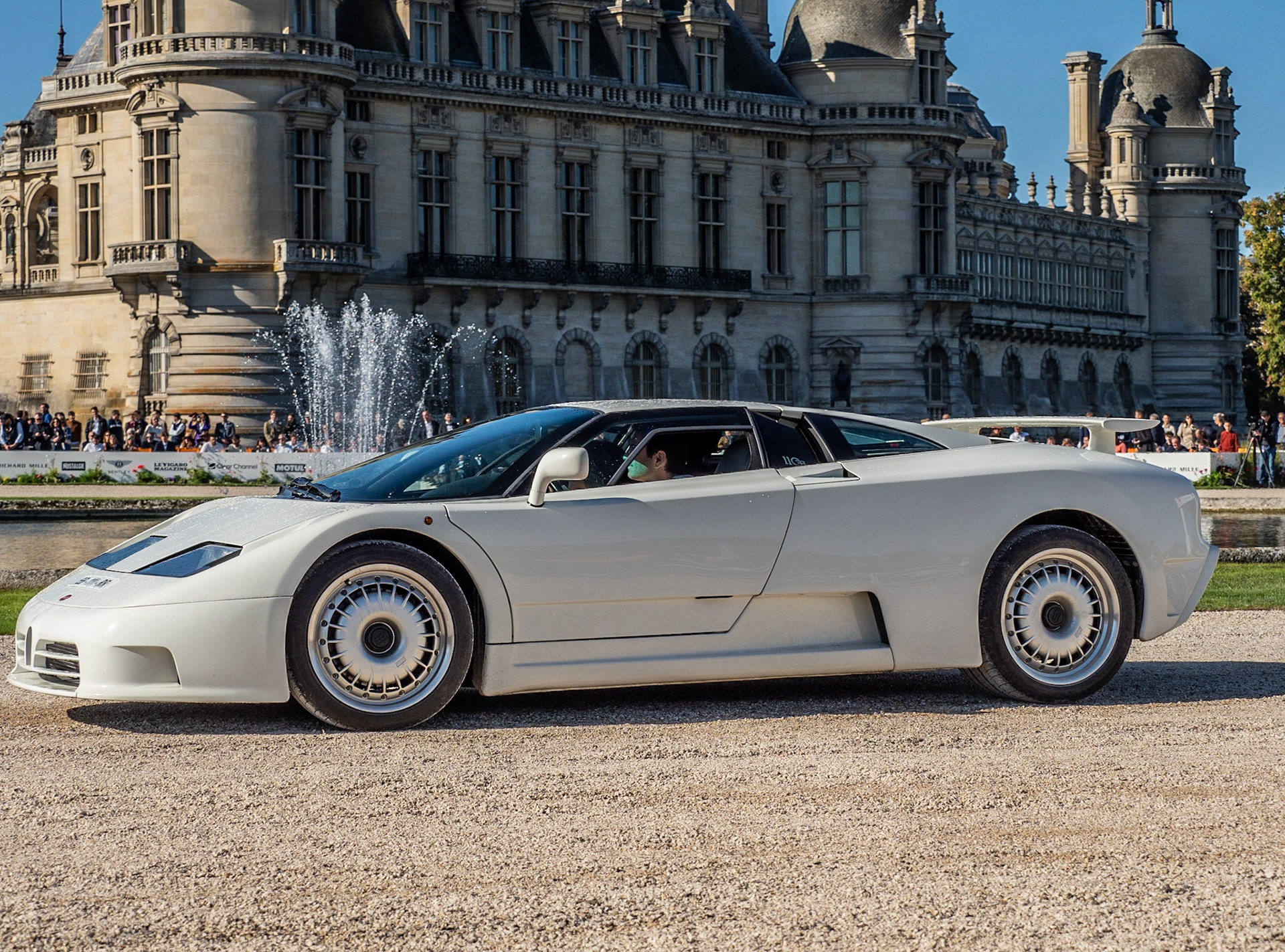Chantilly Arts & Elegance 2022 BUGATTI EB 110 GT