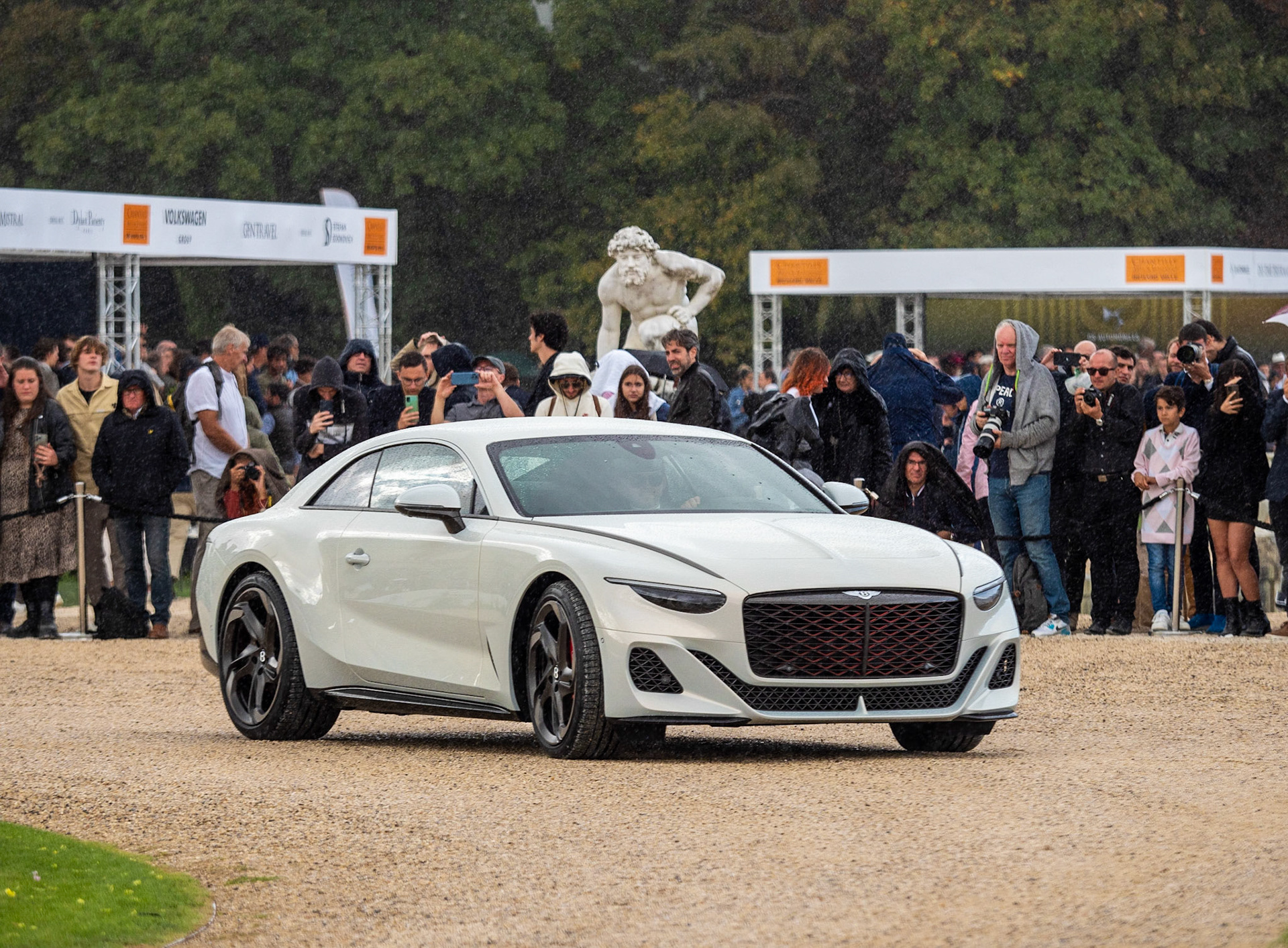 Chantilly Arts & Elegance 2022 Concorso di Eleganza CONCEPT CAR  Bentley Mulliner BATUR