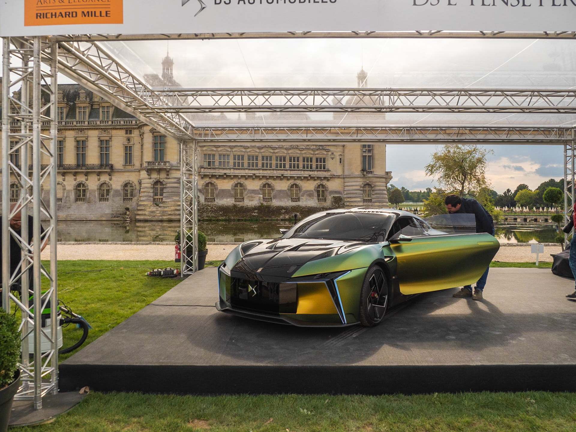 Chantilly Arts & Elegance 2022 Concorso di Eleganza CONCEPT CAR  Citroen DS E-TENS Migliore innovazione