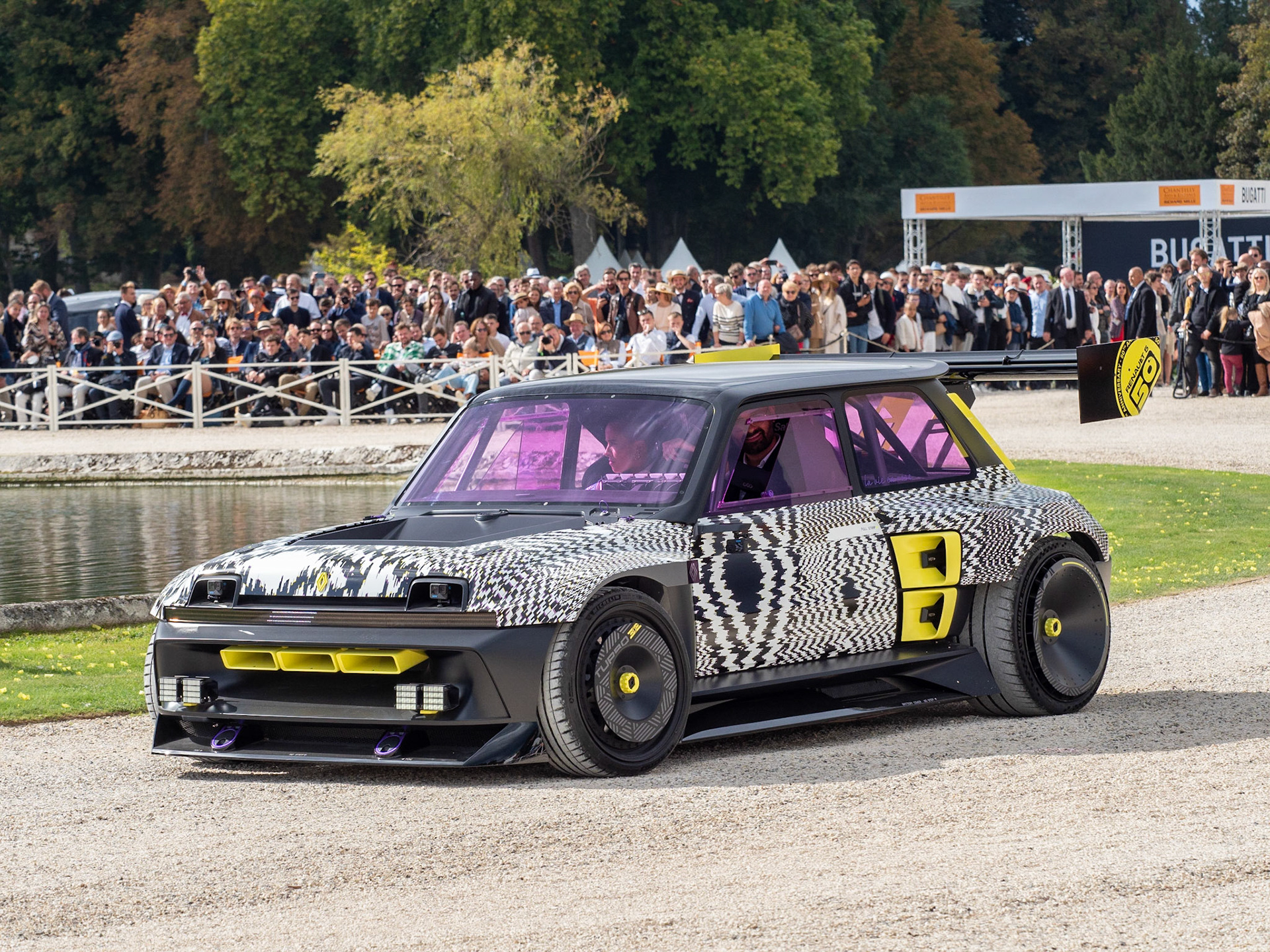 Chantilly Arts & Elegance 2022 Concorso di Eleganza CONCEPT CAR  Renault 5 TURBO 3E  Premio del pubblico