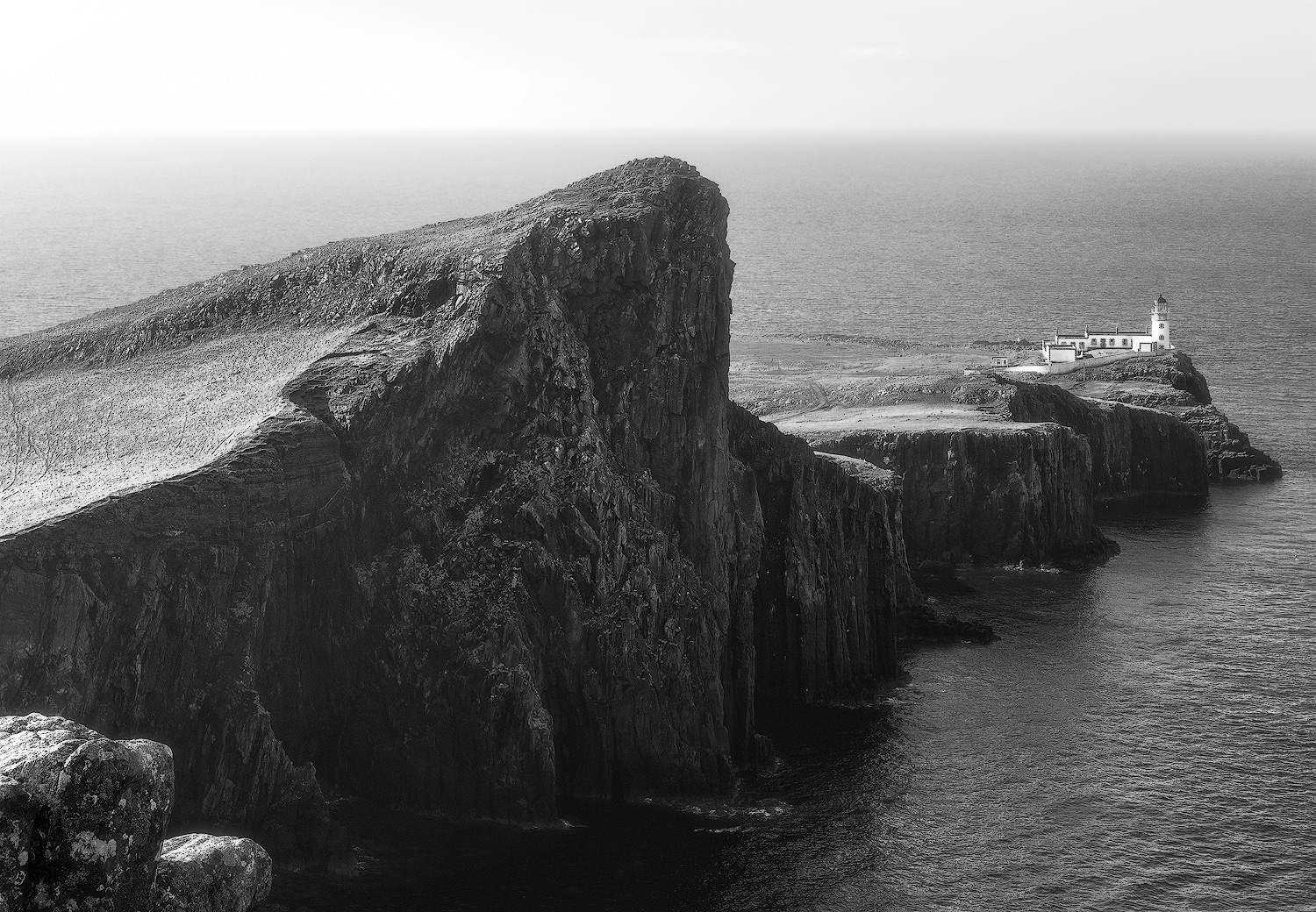 Faro di Neist Point sull’isola di Skye, Scozia