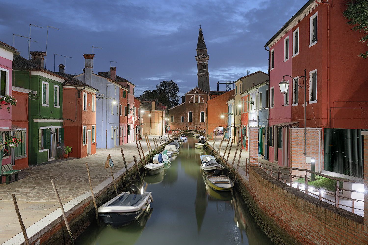 Ora blu a Burano
