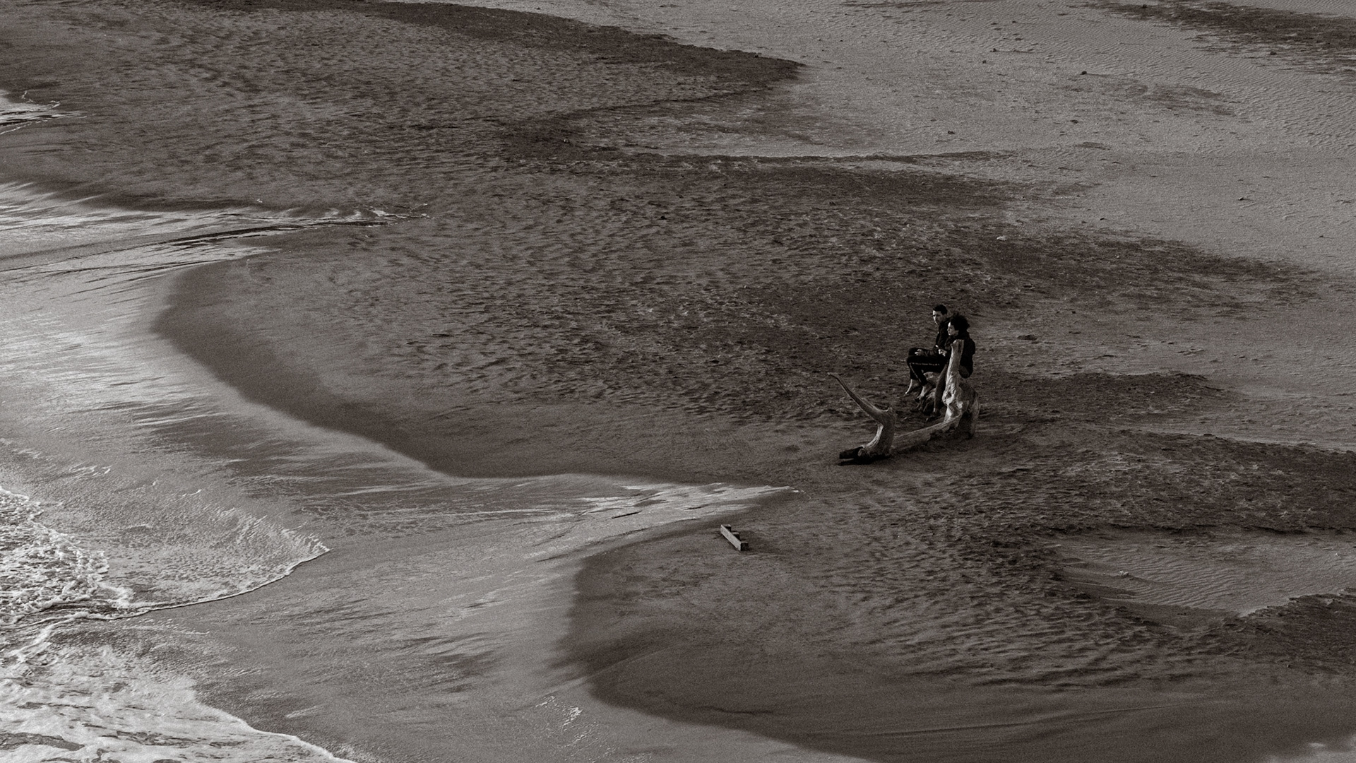 Pareja y mar