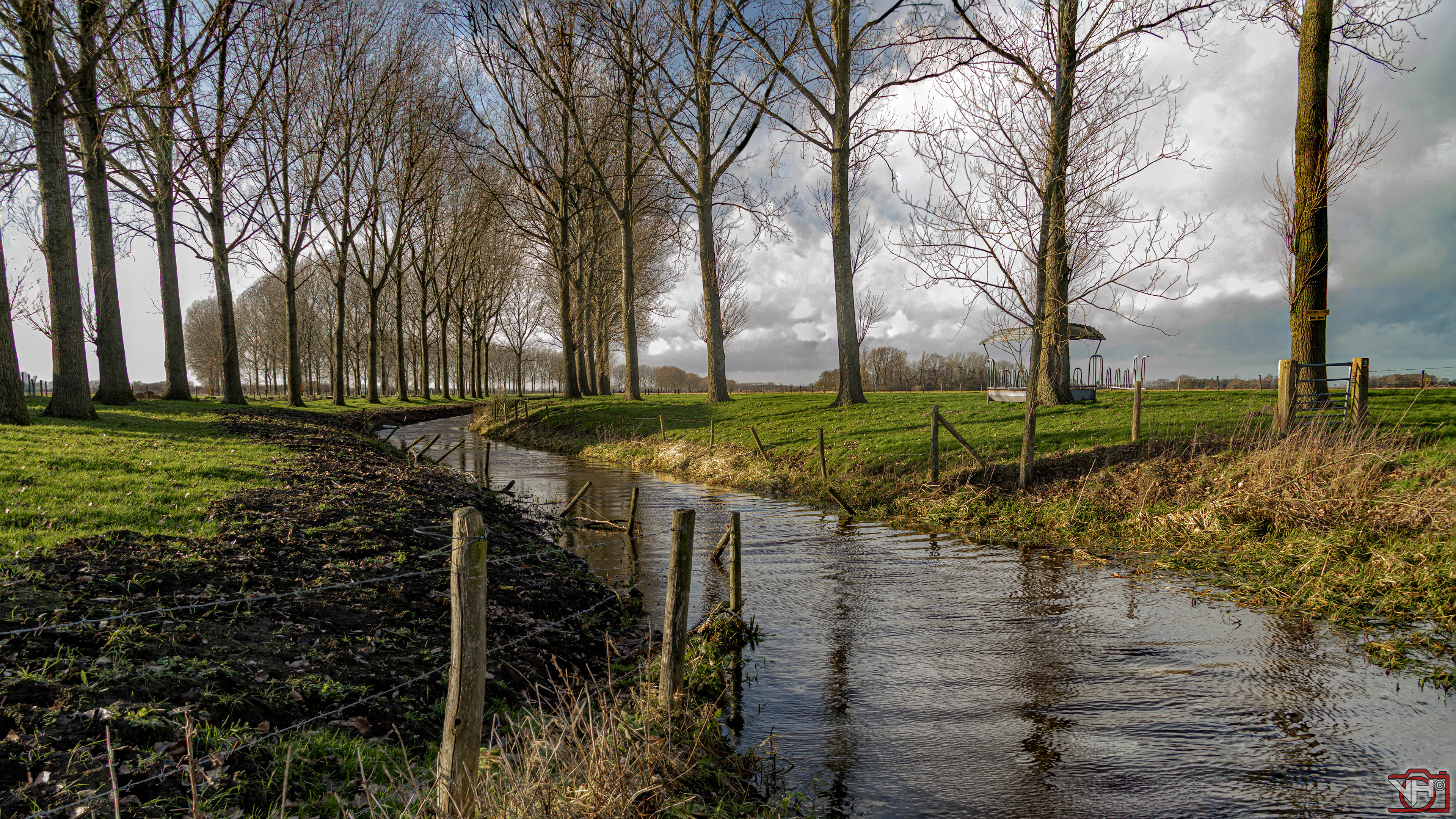 © Kurt Van Hyfte