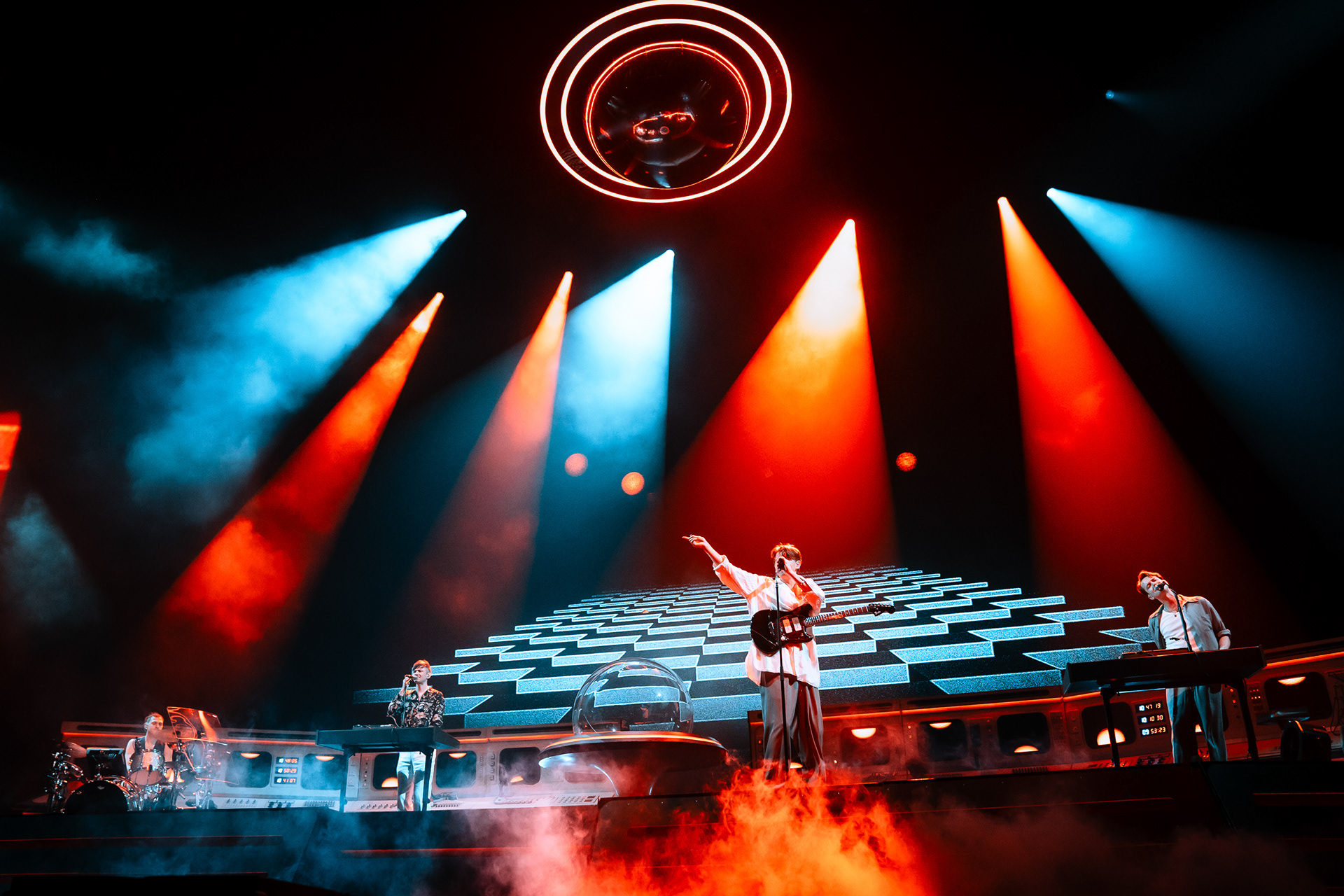 GLASS ANIMALS