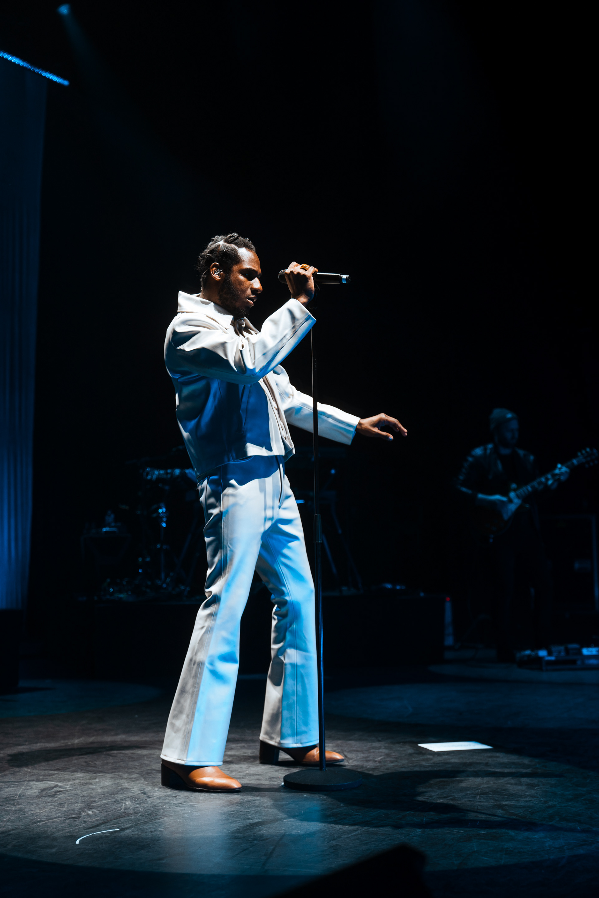 LEON BRIDGES