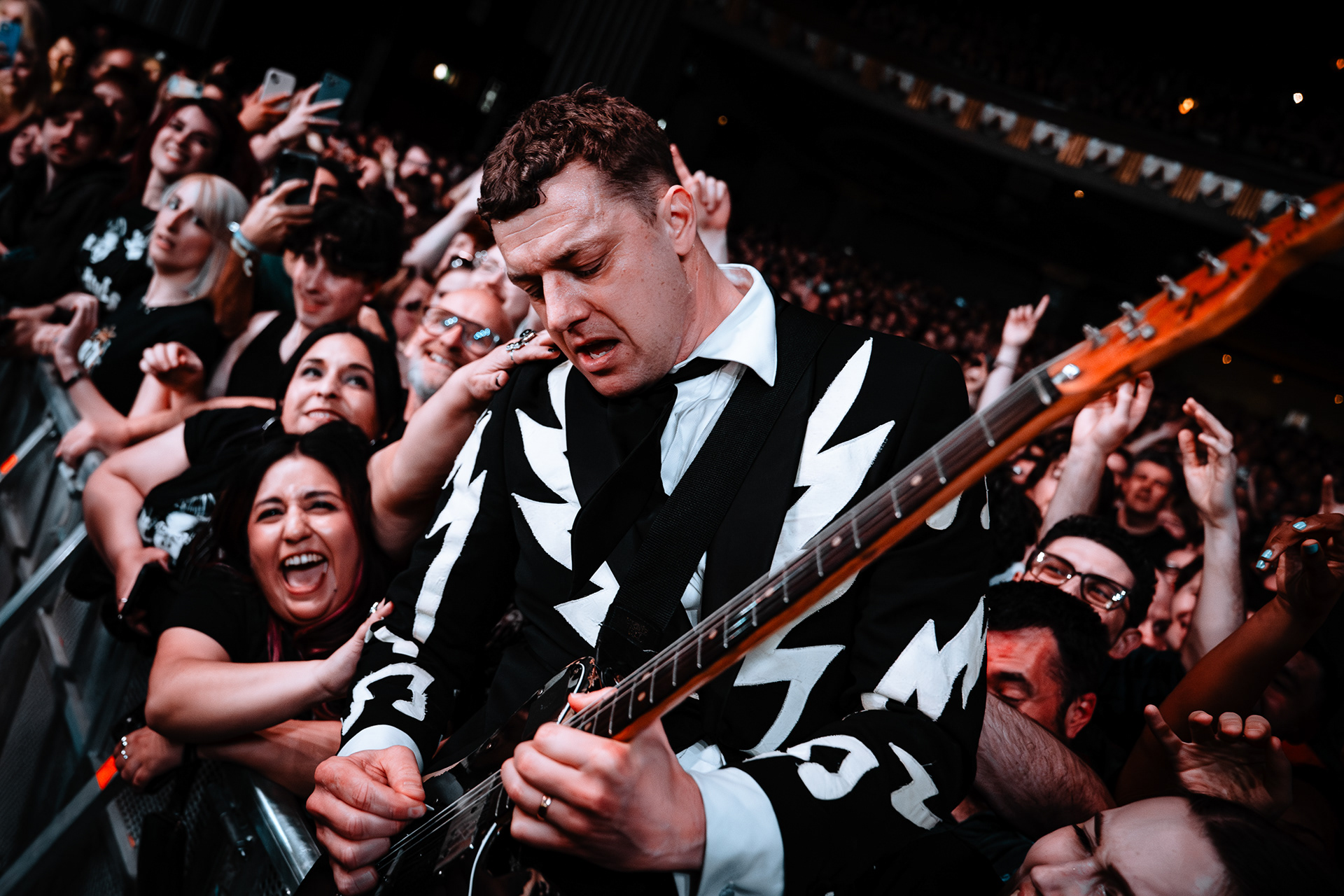 THE HIVES