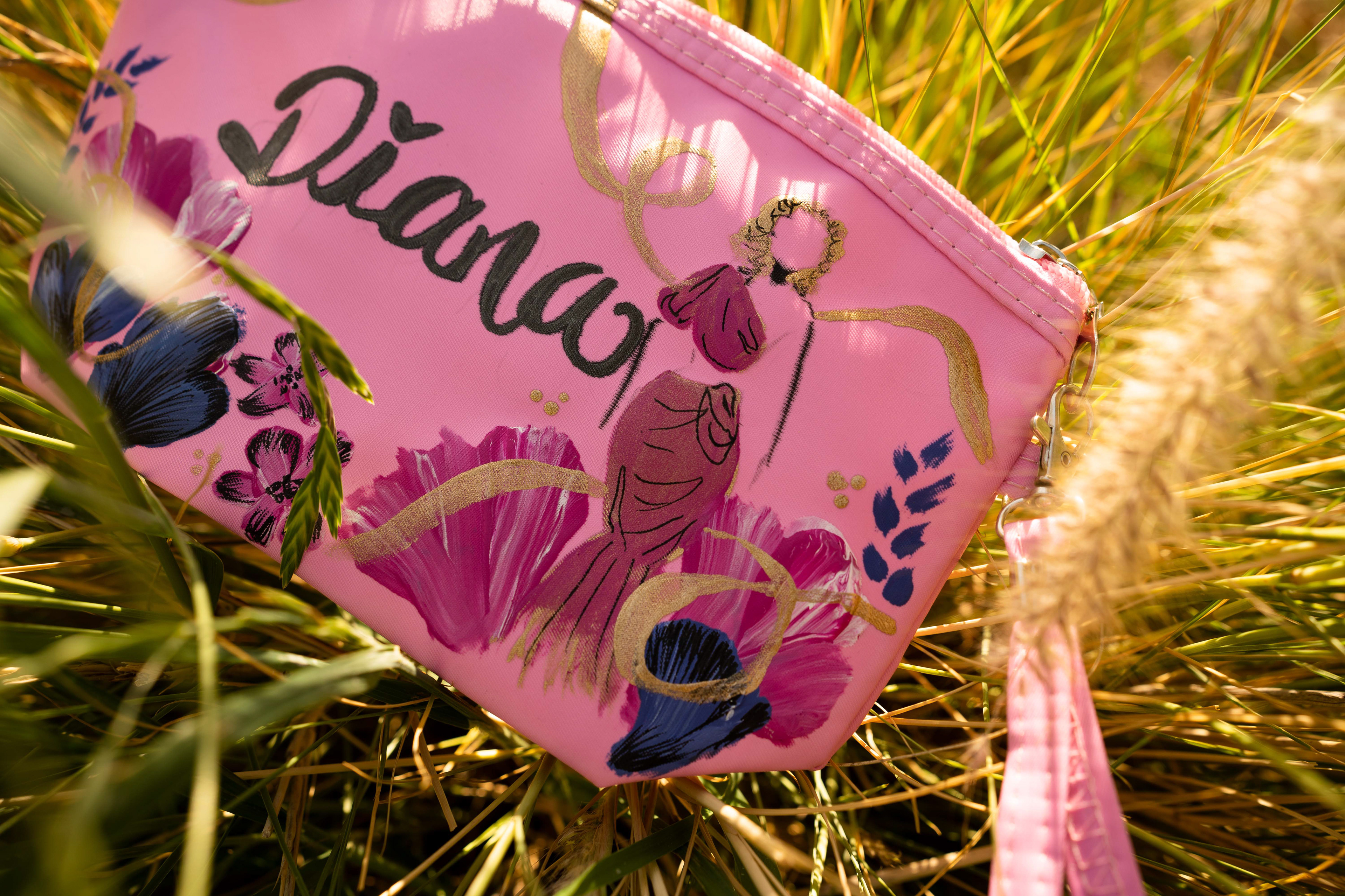 Neceser personalizado con pintura acrílica para dama de honor