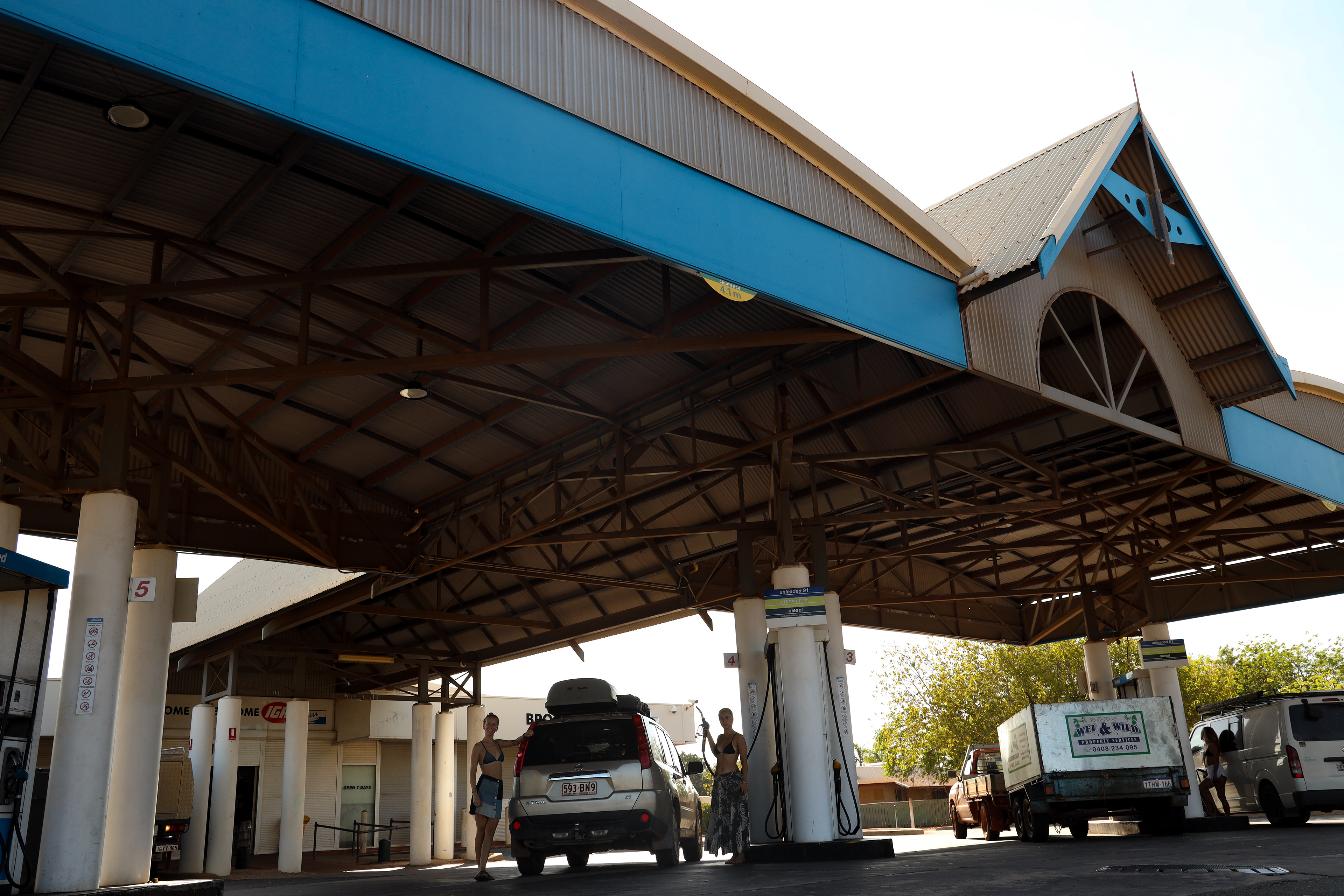 38- 177.9 AUD cents/ litre