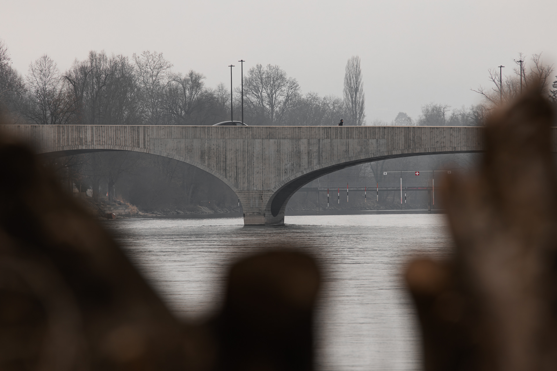 MKPHOTO, Architekturfotograf aus Aarau, Pont Neuf Aarau, Brückenpfeiler bei Nebelstimmung