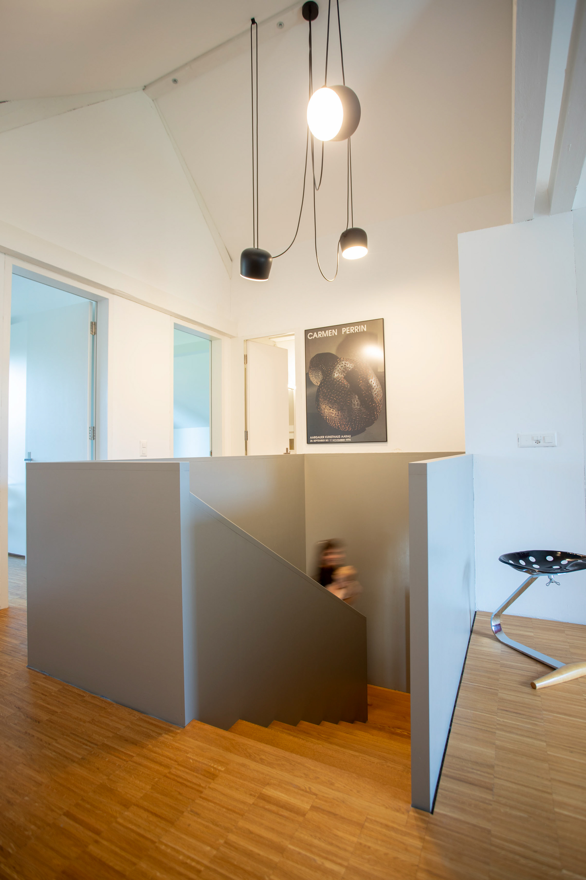 MKPHOTO, Architekturfotograf aus Aarau, Umgebaute Werkstatt in Gontenschwil, neue Treppe ins Obergeschoss. 