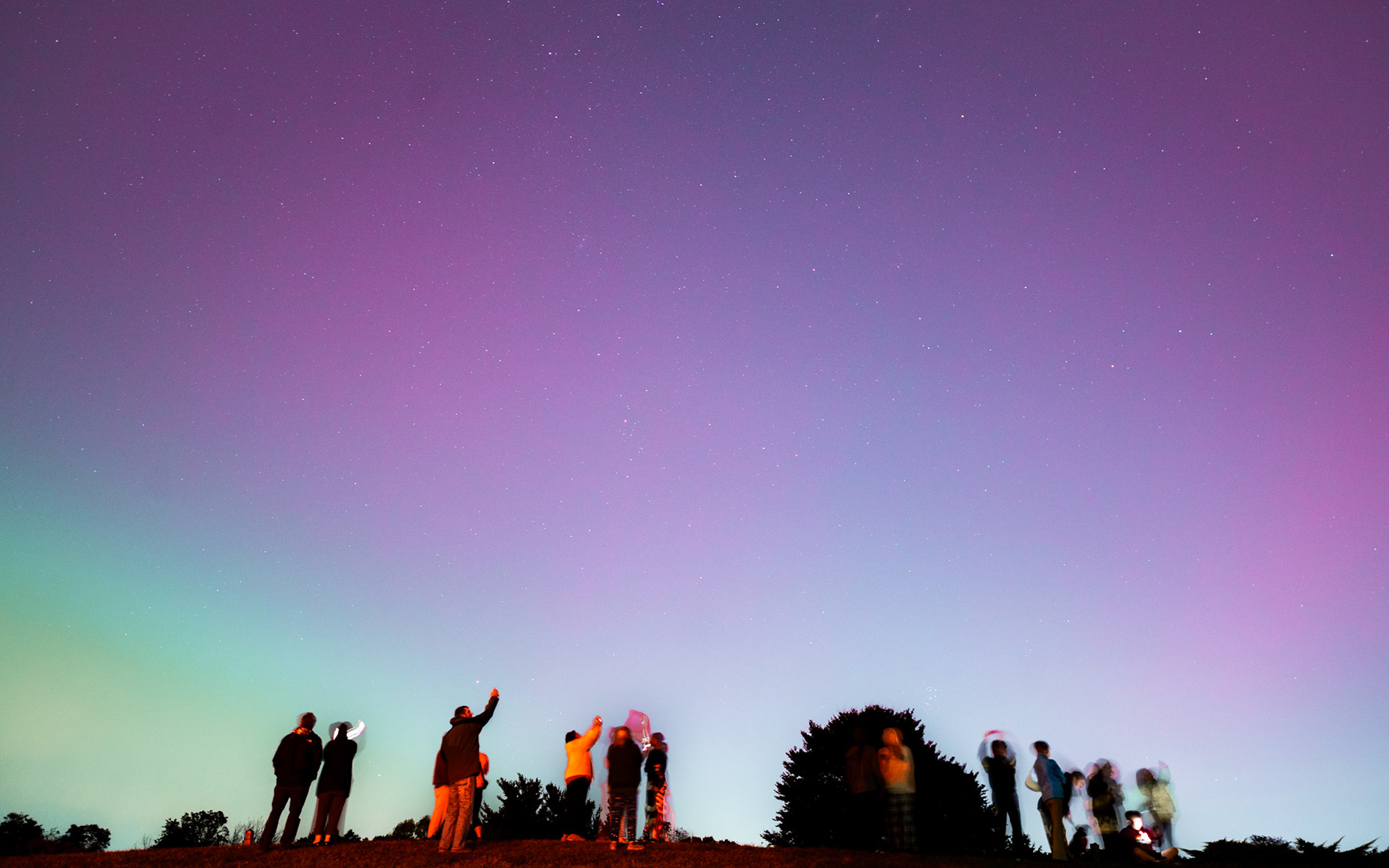 The northern lights shine above Rose Tree Park in Media, PA on October 10, 2024.