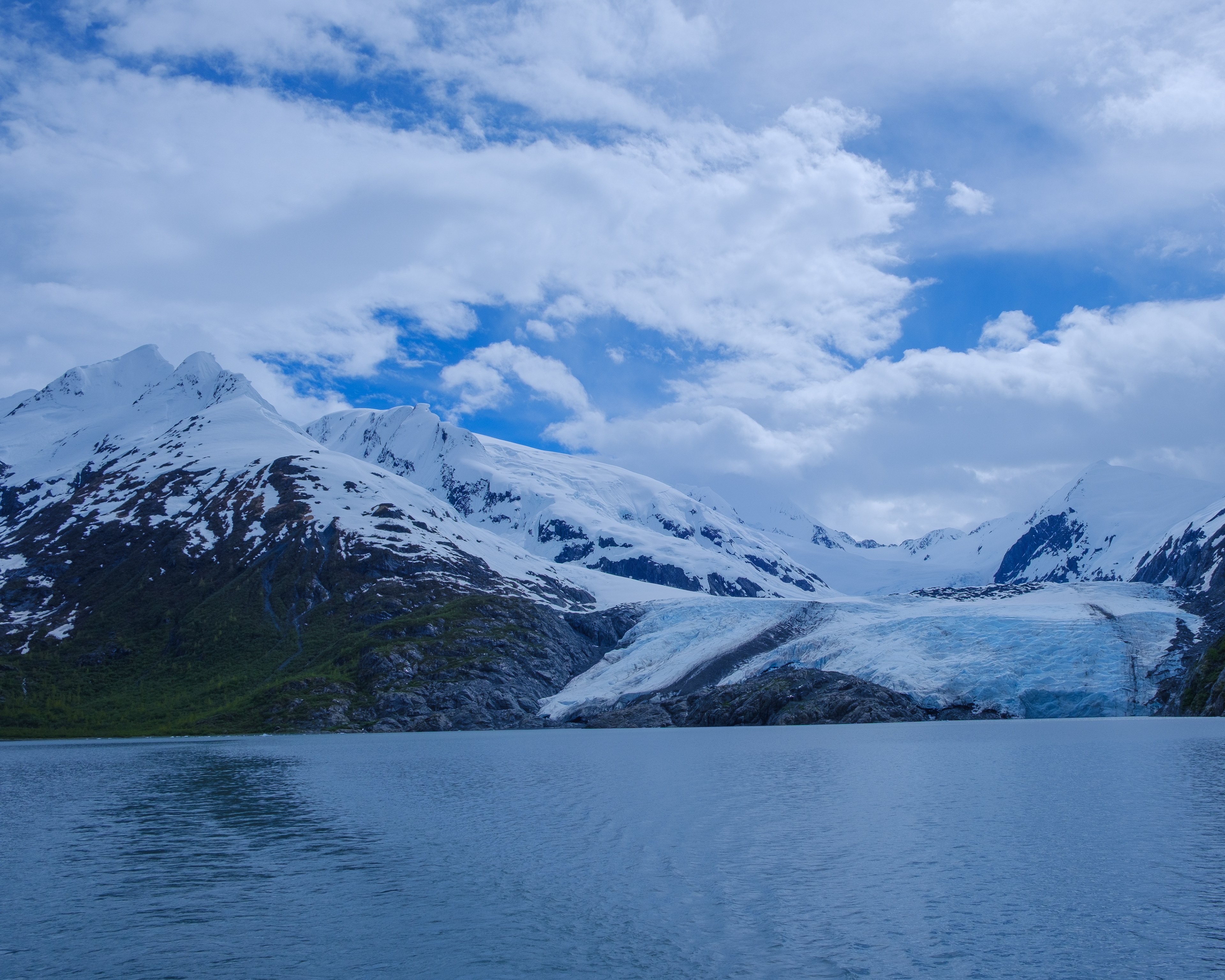 Portage Glacier (ISO 250, f/8, 1/2000 sec, 18mm, M EC 0)