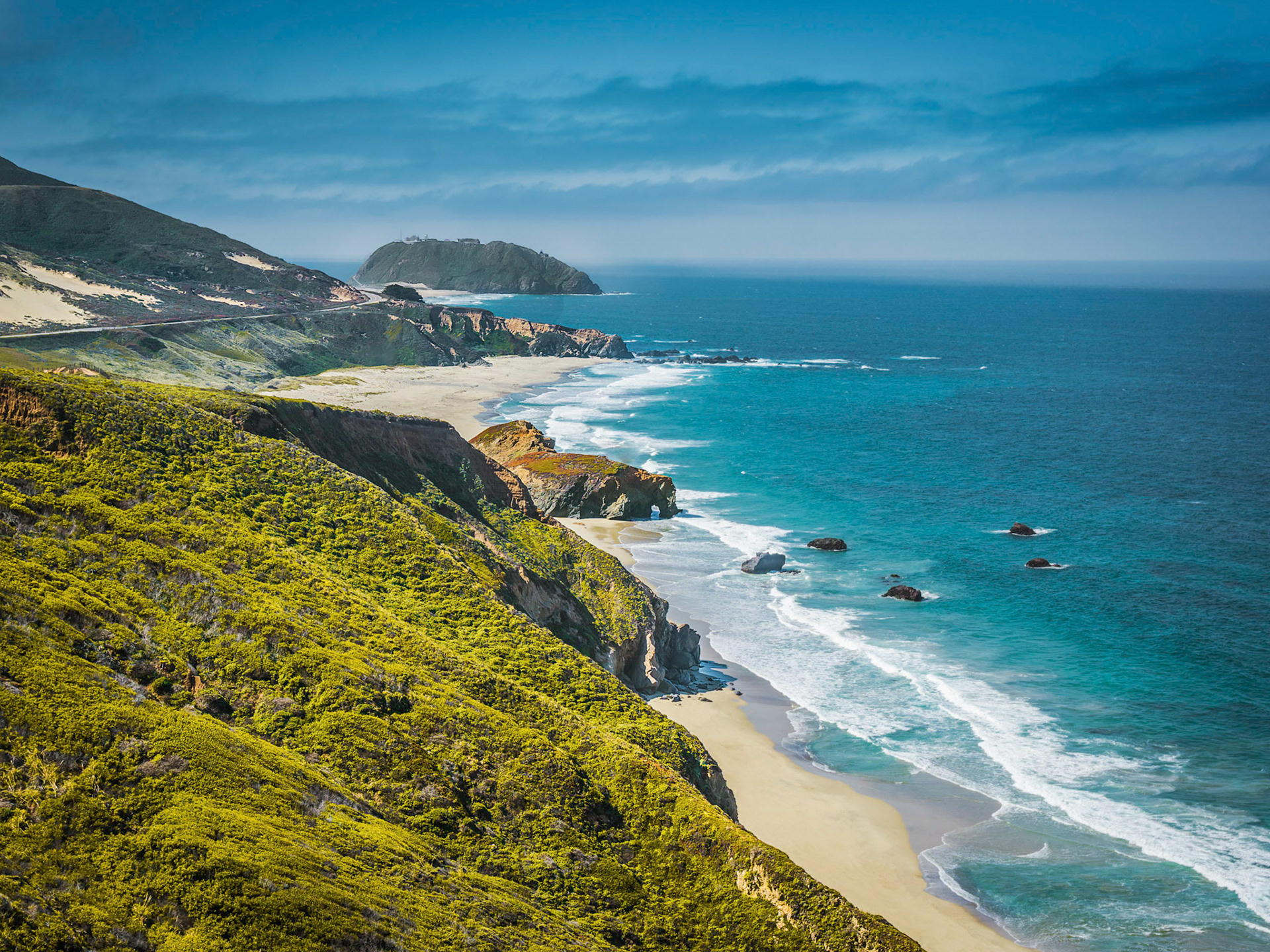 Originally published:
http://www.phototraces.com/deconstructing-photo/early-morning-in-big-sur-california/