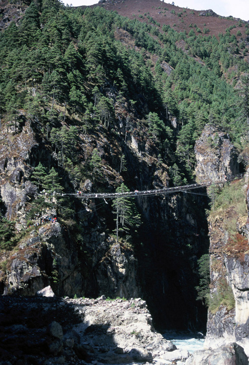 Passerelle vers Namche Bazar