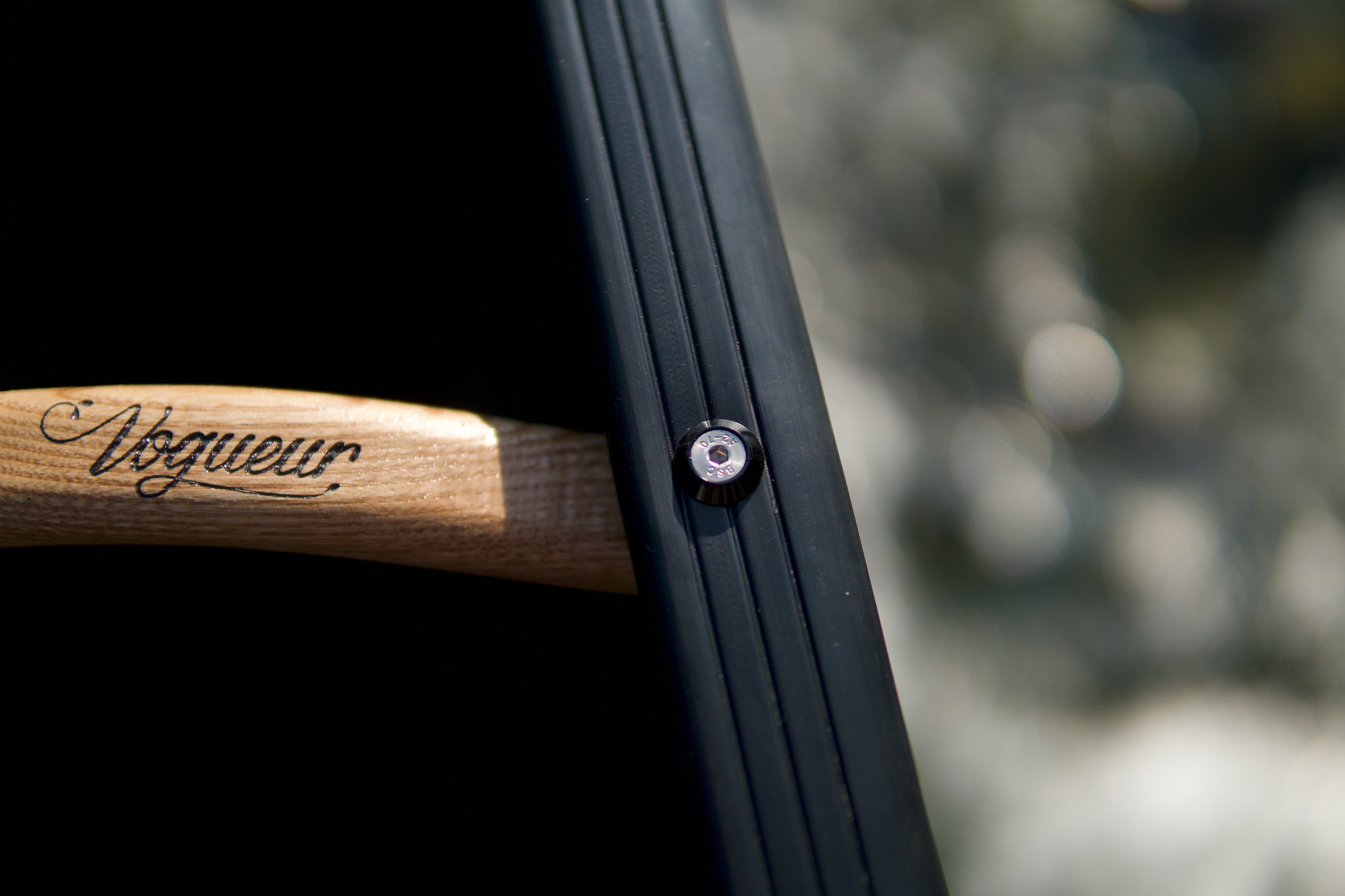 Curved Handle