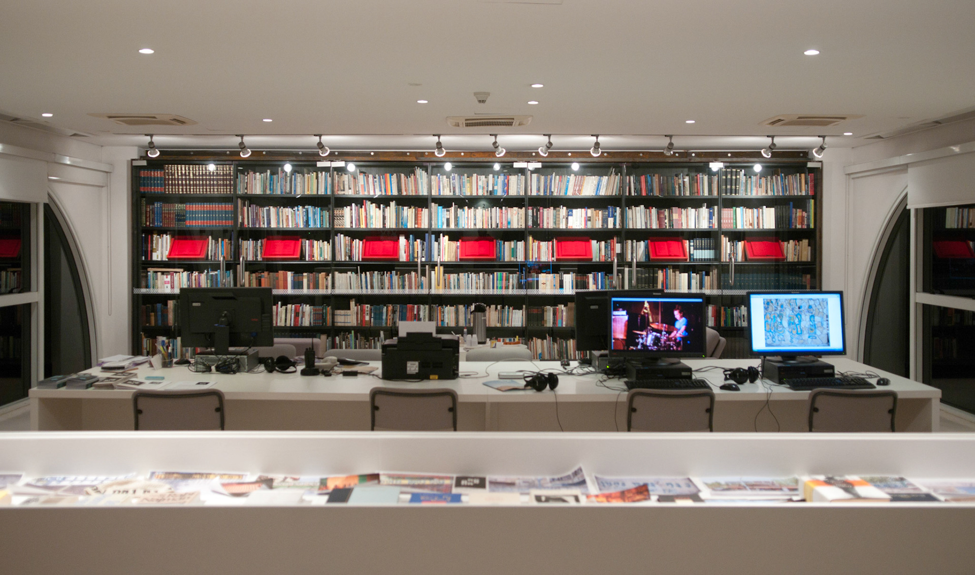 Library intervention (ph. Edouard Fraipont)