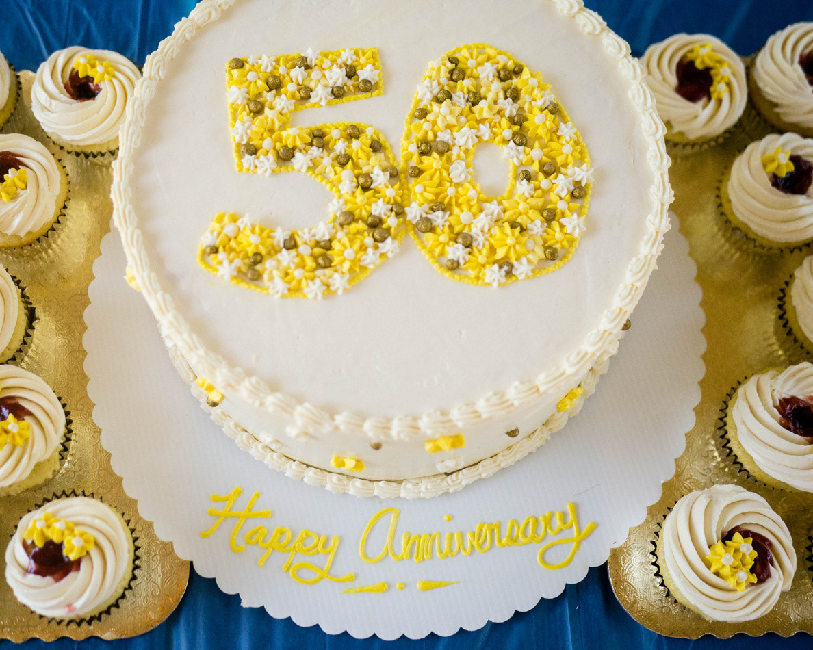 Italian buttercream anniversary cake, 2016