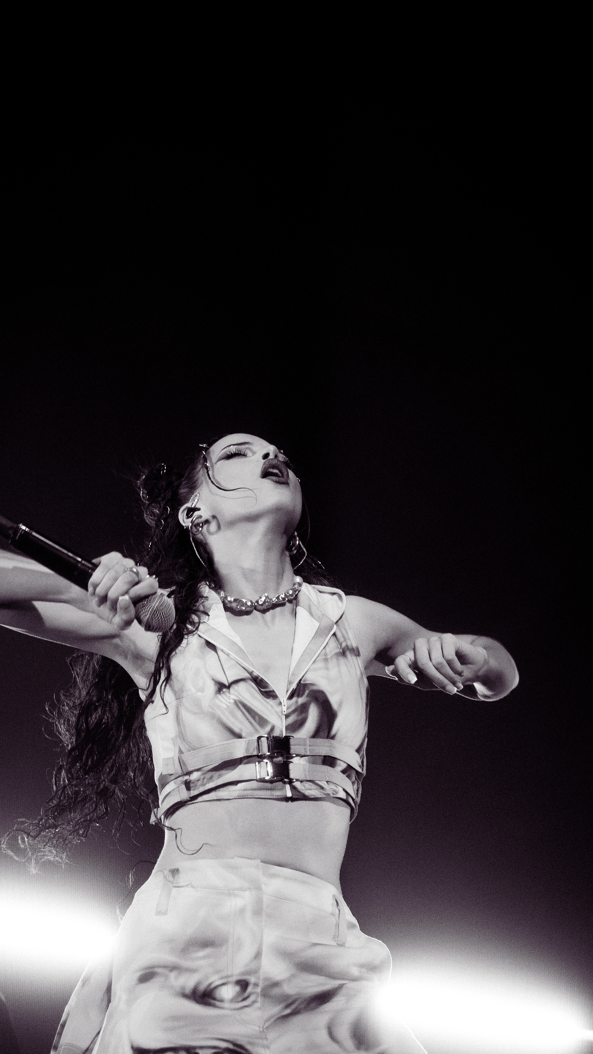 NINA CHUBA auf GLAS-TOUR