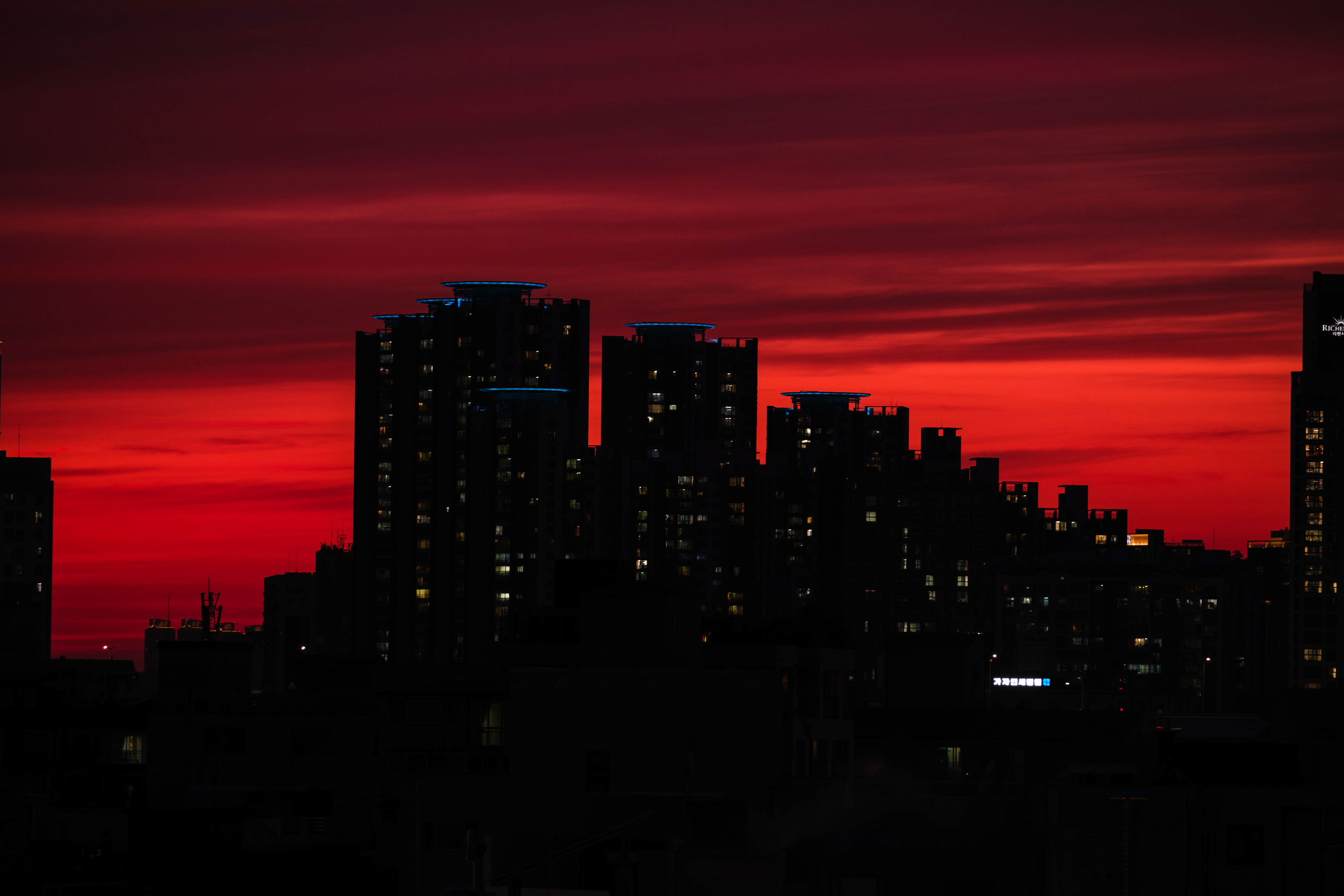 Fiery sunset in Seoul, South Korea
