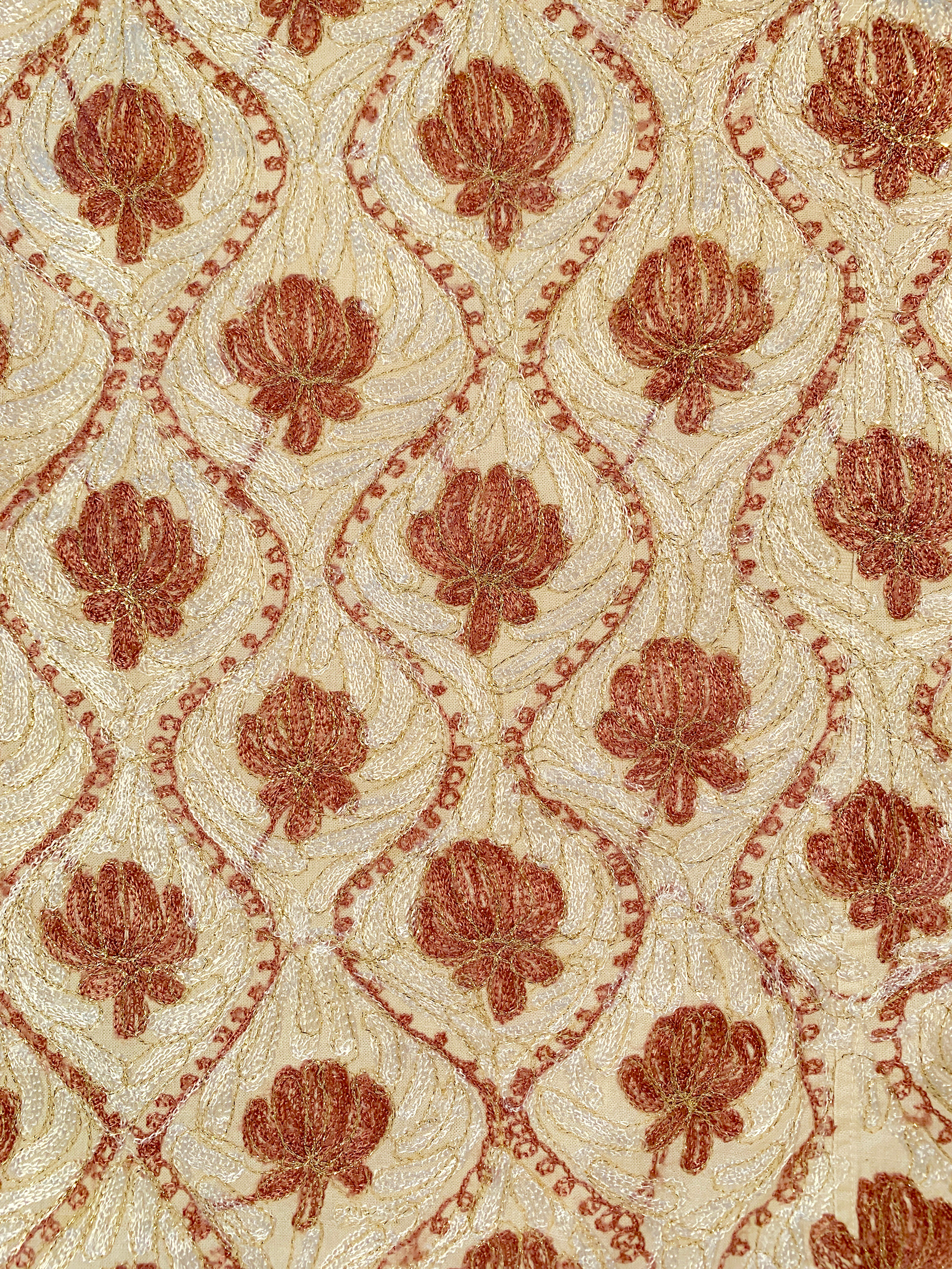 Hand-embroidered tablecloth motifs with golden silk threading, Syria: Photo: Maissa Hamed ©