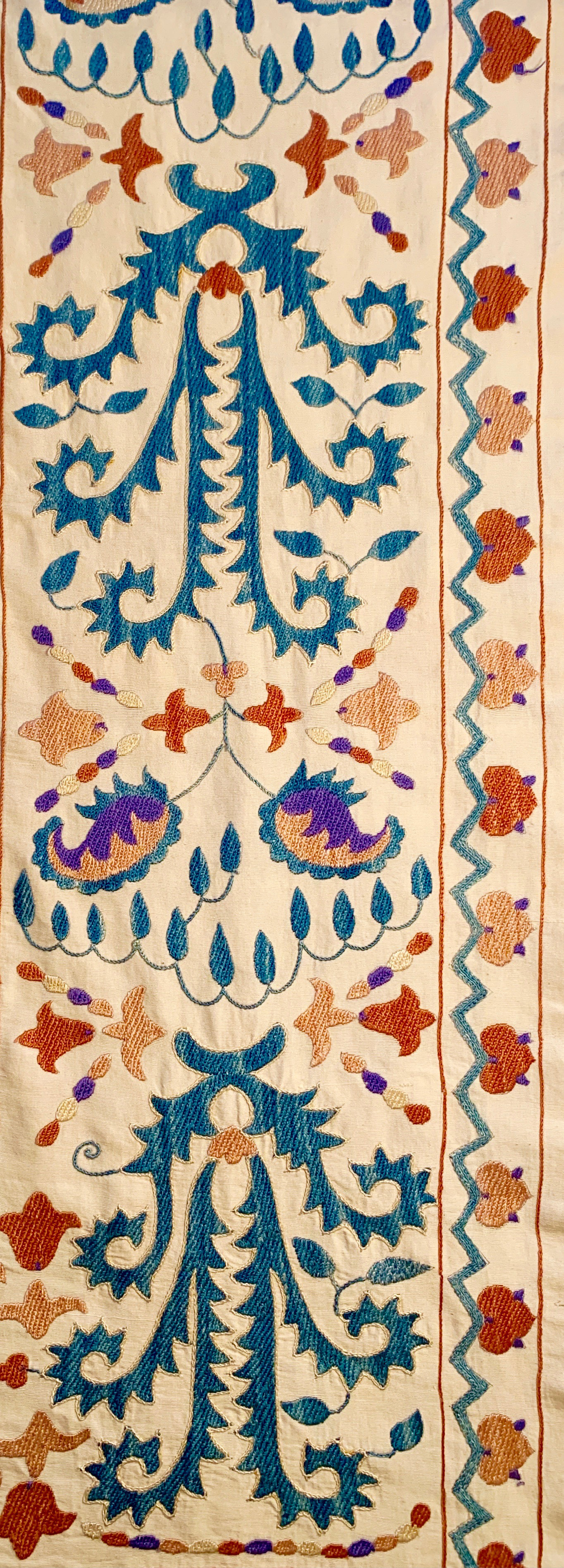 Hand-embroidered Suzani Bedcover, Uzbekistan: Photo: Maissa Hamed ©