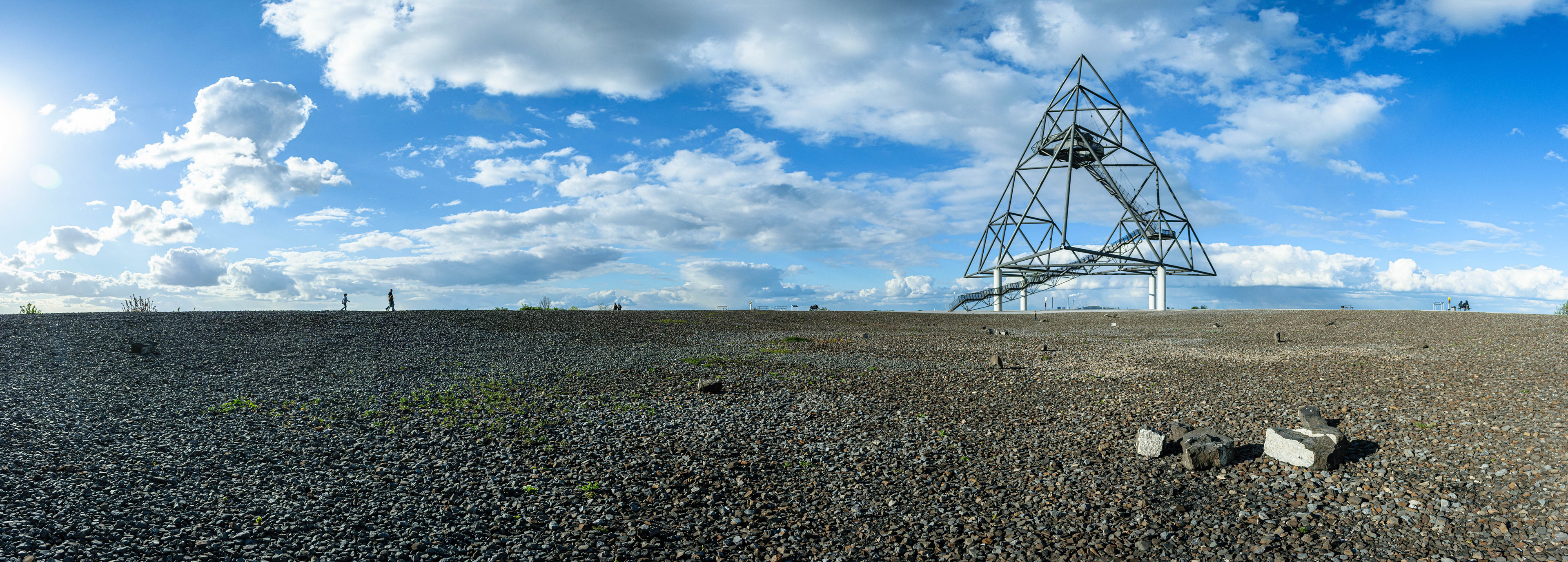 Halde Beckstraße mit Tetraeder in Bottrop