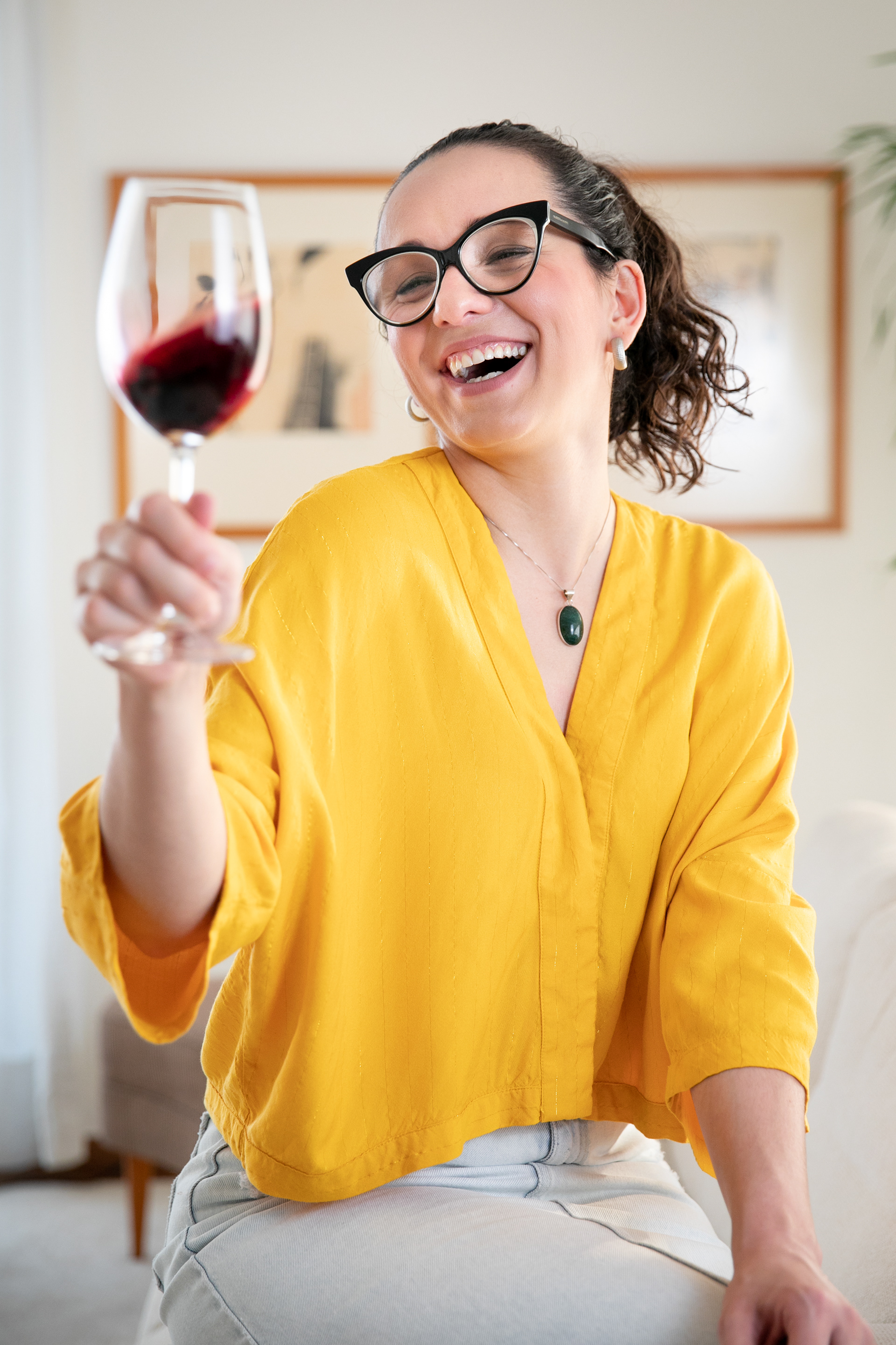 Jessica Marinzeck - Sommelière e criadora da Única-Revista Digital de Vinhos