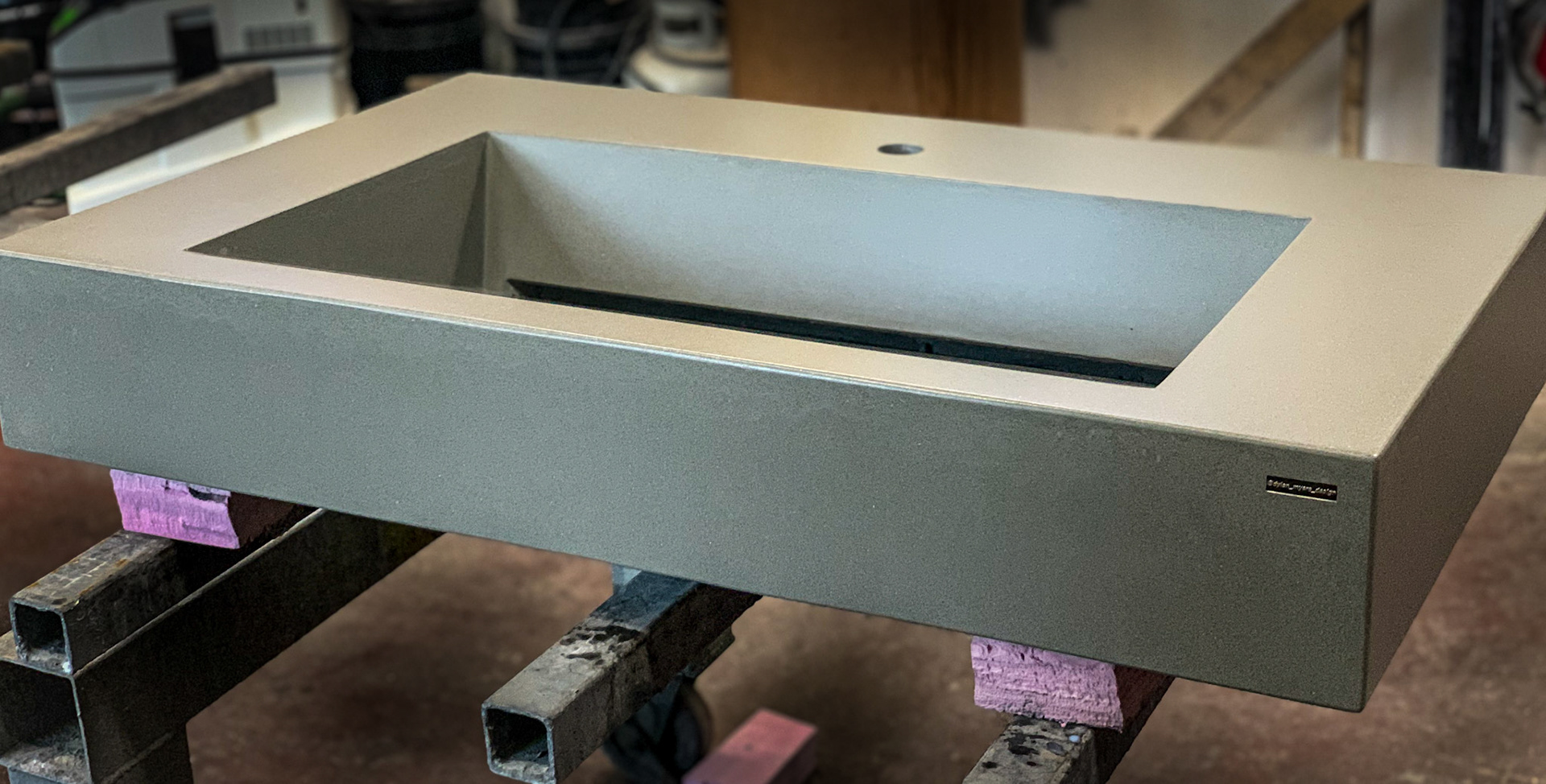 back slotted sink