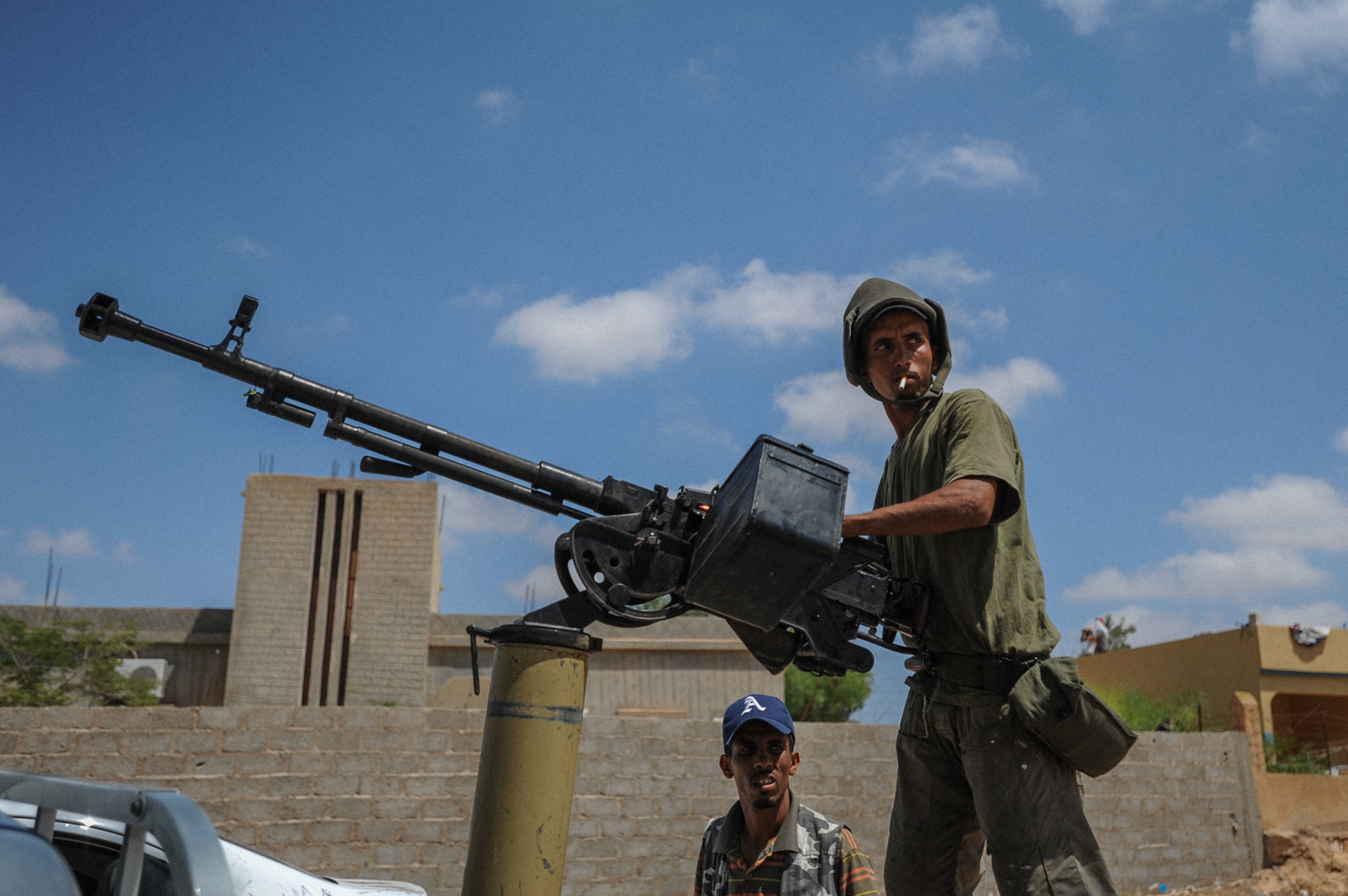 Libyan revolutionary forces advance on Zawiya