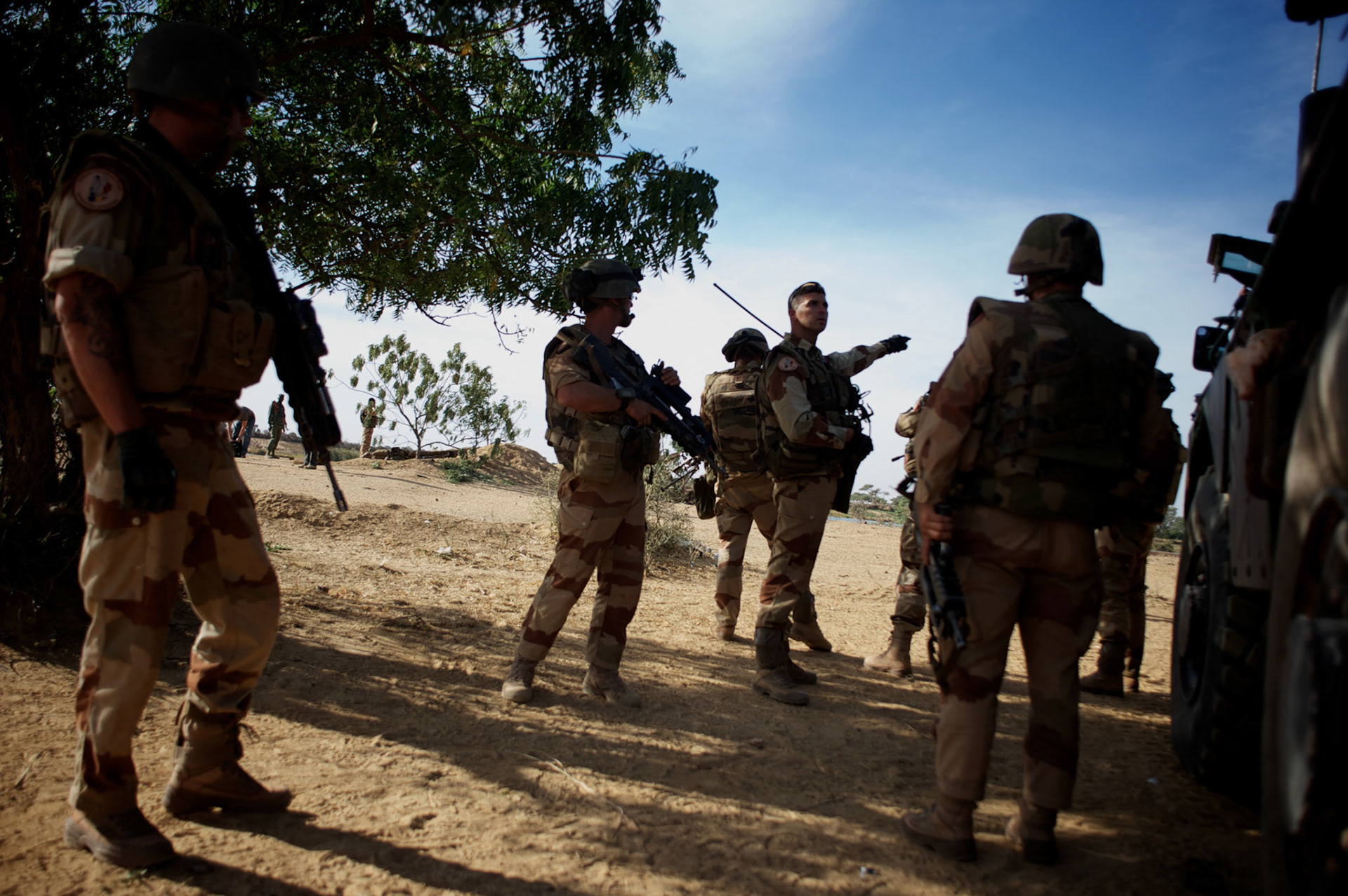 January 19, 2013 - Markala, Mali: French Army men take defensive position in the outskirts of Markala, in preparation for an advance towards the northern city of Diabaly, under siege by islamist militants since the 14th of January.Several insurgent groups have been fighting a campaign against the Malian government for independence or greater autonomy for northern Mali, an area known as Azawad. The National Movement for the Liberation of Azawad (MNLA), an organisation fighting to make Azawad an independent homeland for the Tuareg people, had taken control of the region by April 2012.The Malian government pledge to the French army to help the national troops to stop the rebellion advance towards the capital Bamako. The french troops started aerial attacks on rebel positions in the centre of the country and deployed several hundred special forces men to counter attack the advance on the ground. (Paulo Nunes dos Santos)