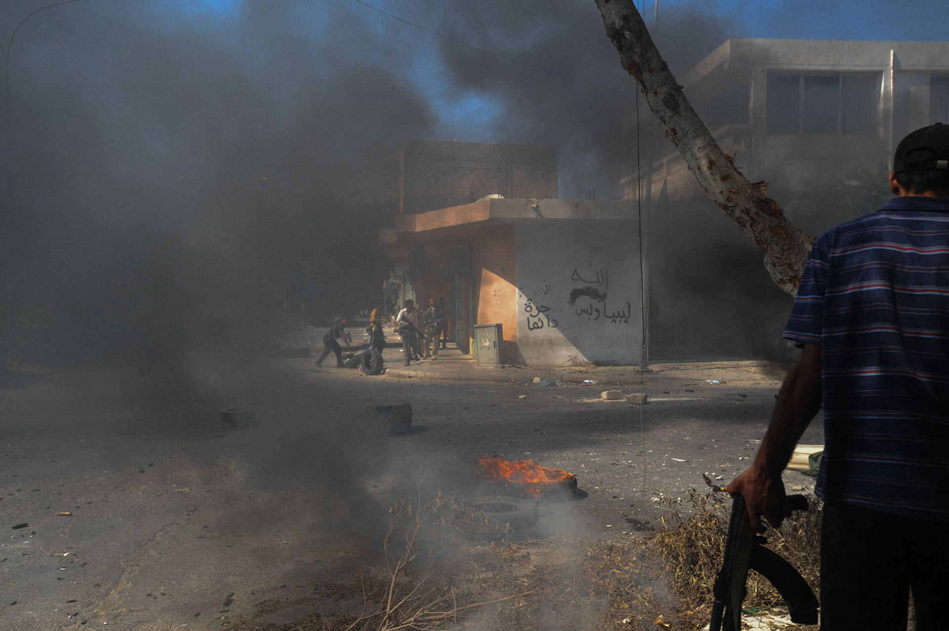 Libyan revolutionary forces advance on Zawiya
