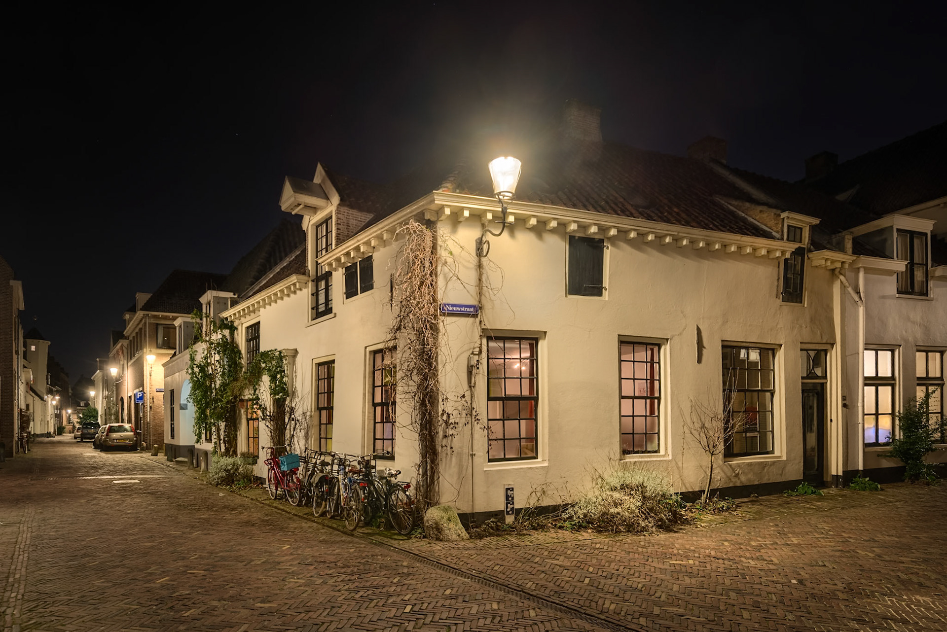 Nieuwstraat-Muurhuizen