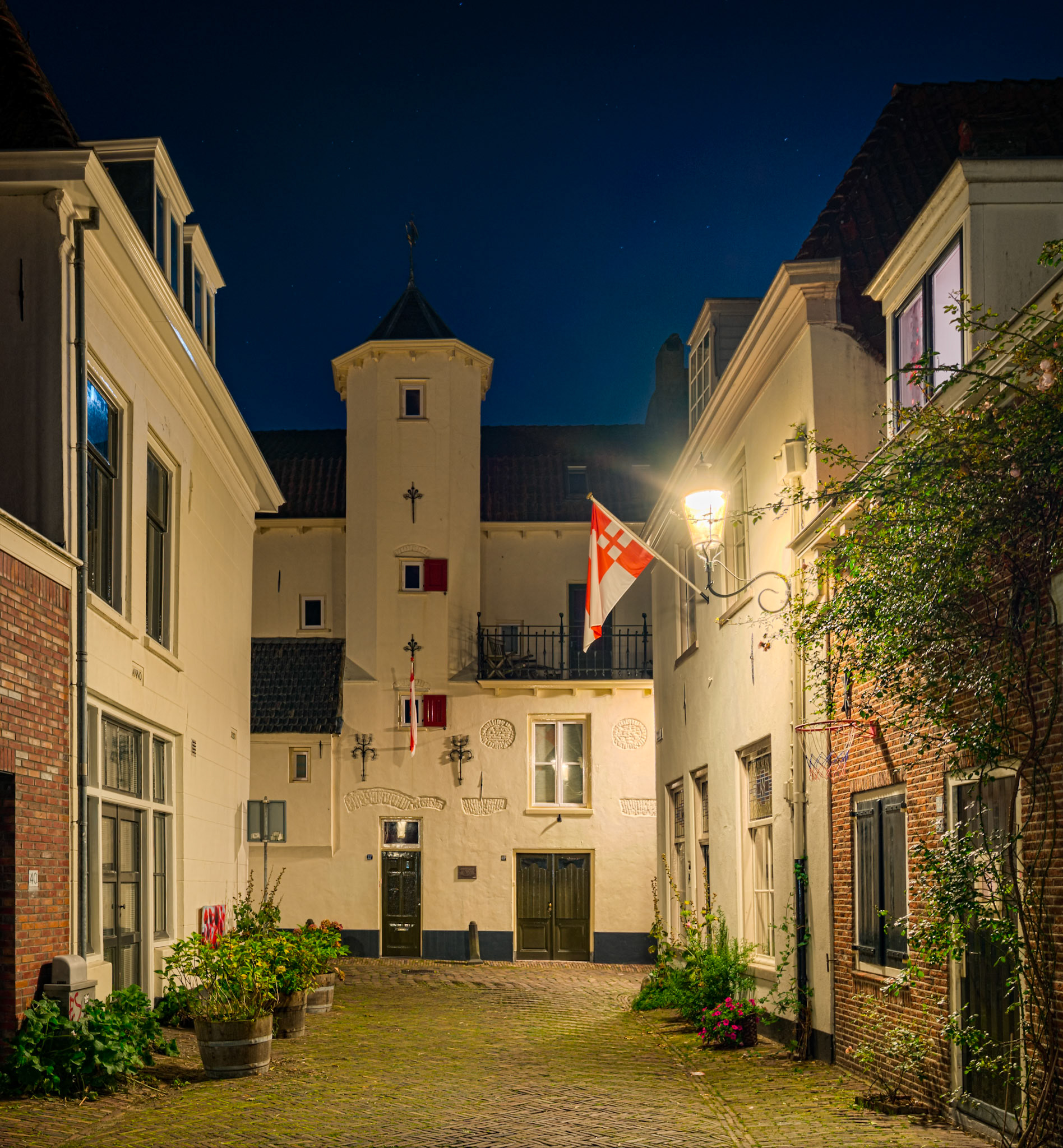 Muurhuizen 33